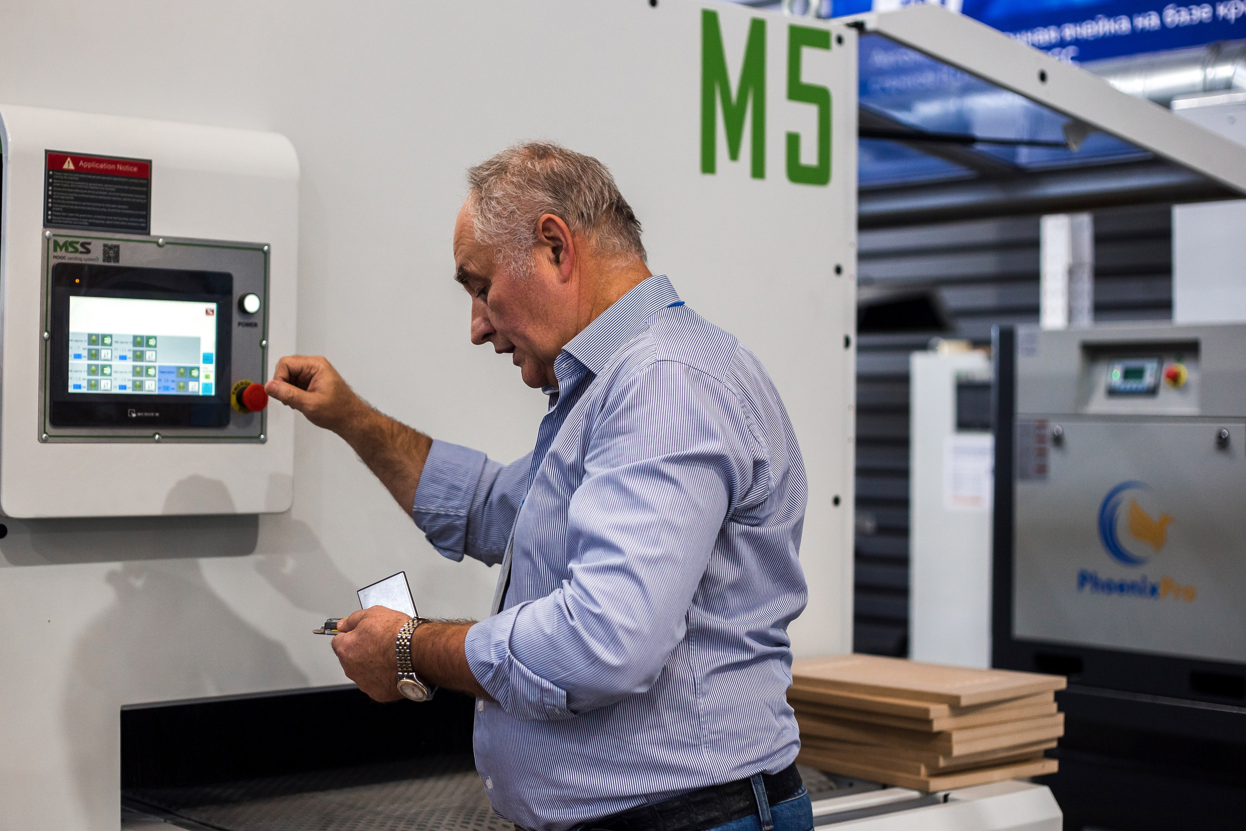 Выставка ТЕСТ-ДРАЙВ.МЕБЕЛЬНОЕ ПРОИЗВОДСТВО И ДЕРЕВООБРАБОТКА. БРЯНСК 2023. Портретный, семейный, свадебный фотограф в Брянске Маргарита Василькова