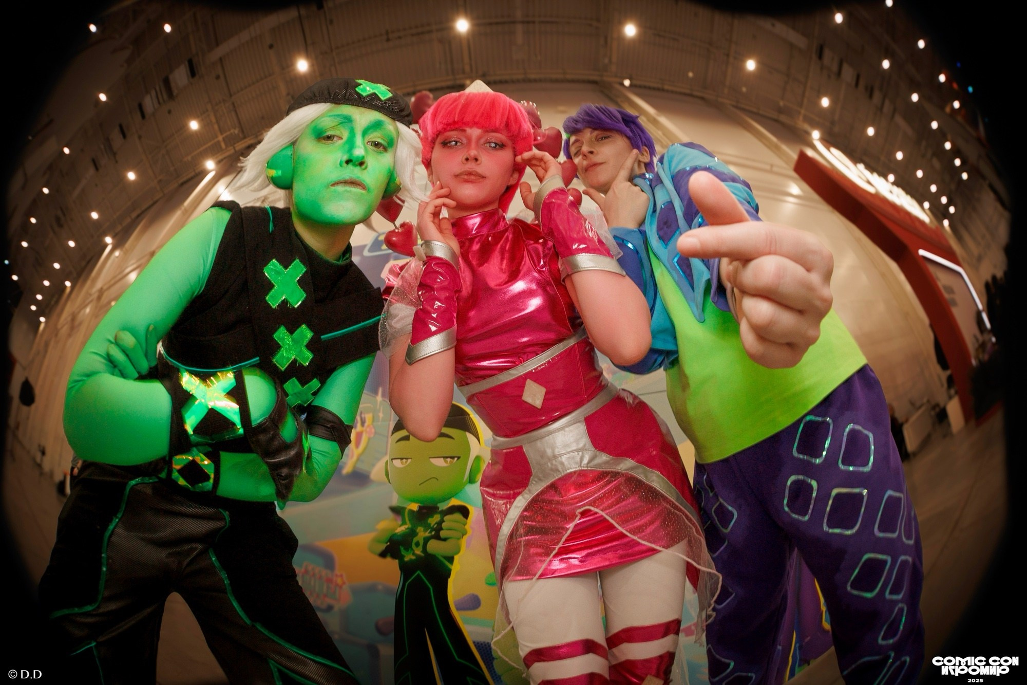 Comic Con Игромир 2025. Различные мероприятия и просто фотографии людей