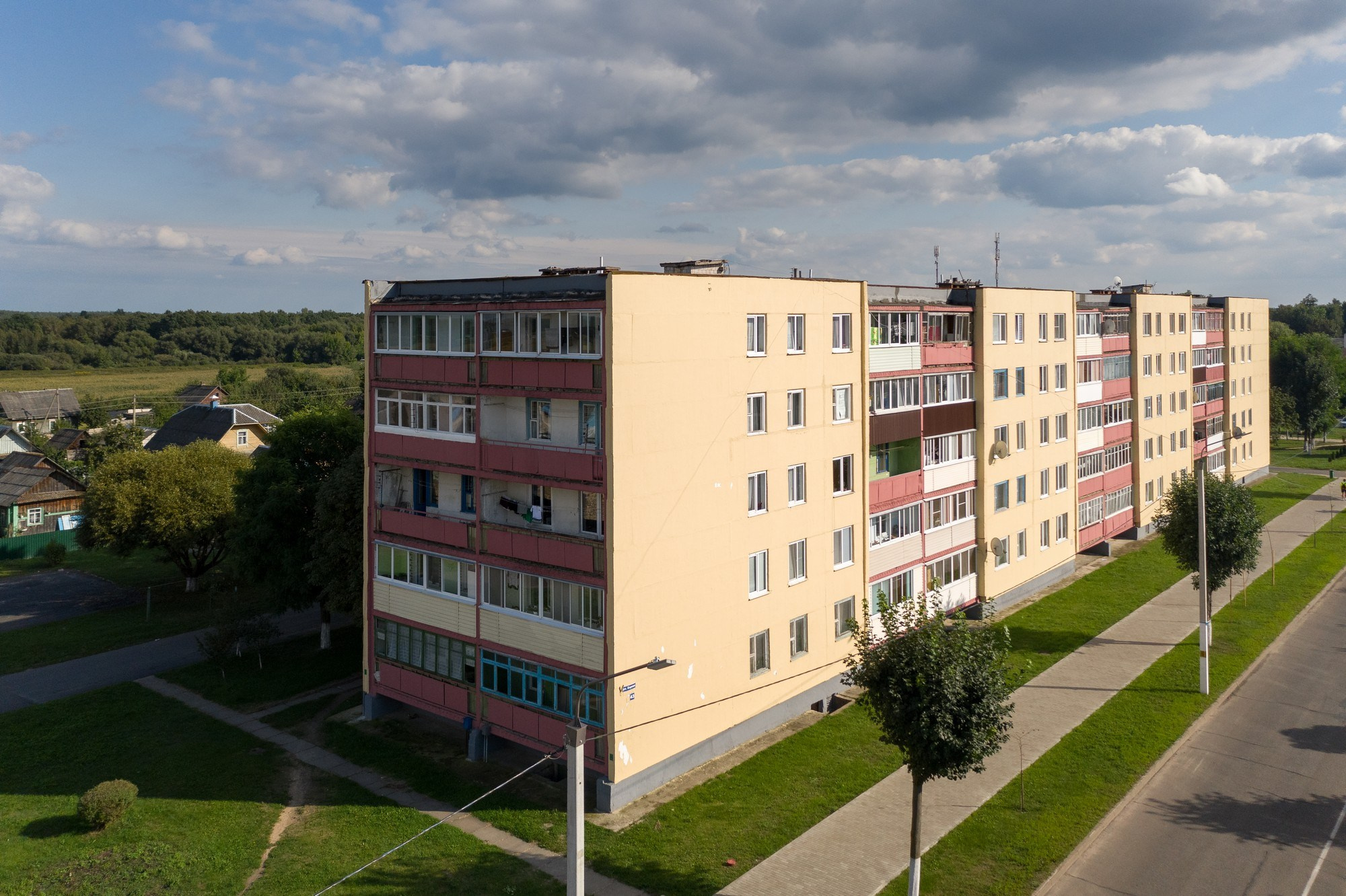 Home.land. Künstler Verstecktoff