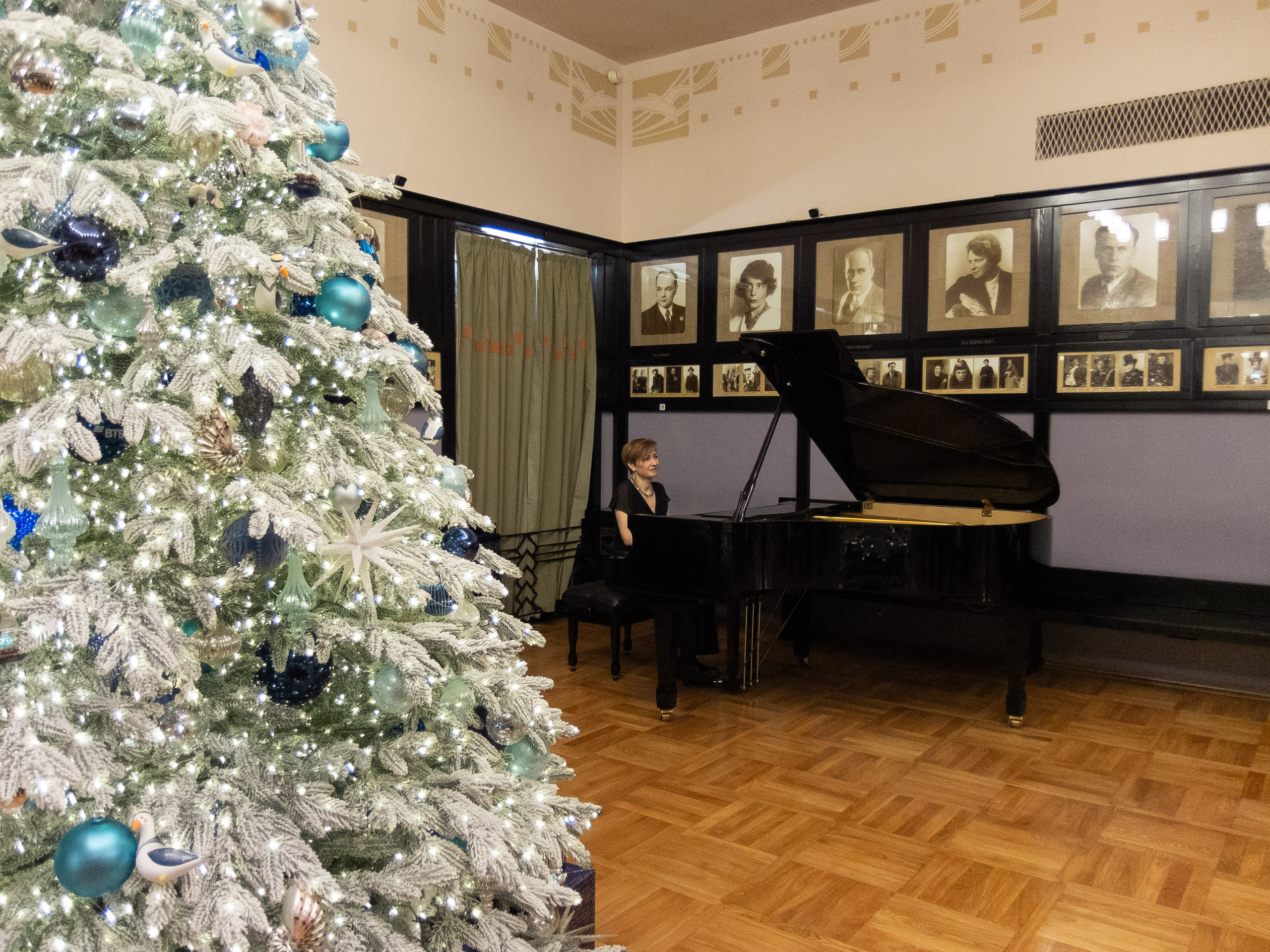 Маскарад с закрытыми глазами. Переосмысление. Искусство фотографии. Мария Осокина