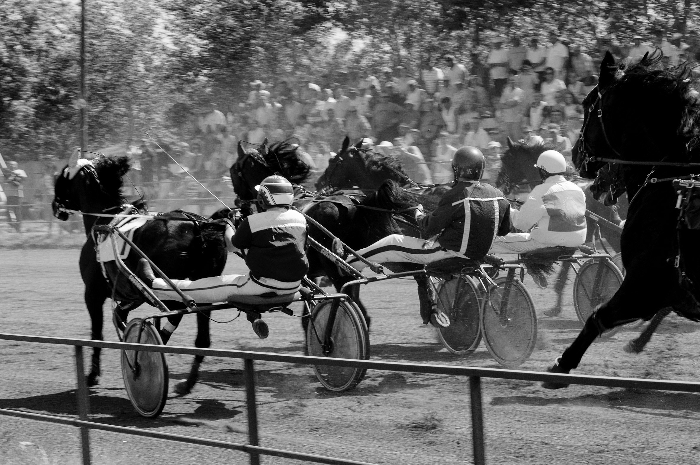 ВЗРОСЛЫЙ РЕПОРТАЖ. Приветствую! Меня зовут Александра, я занимаюсь репортажной и предметной съемкой в Красноярске