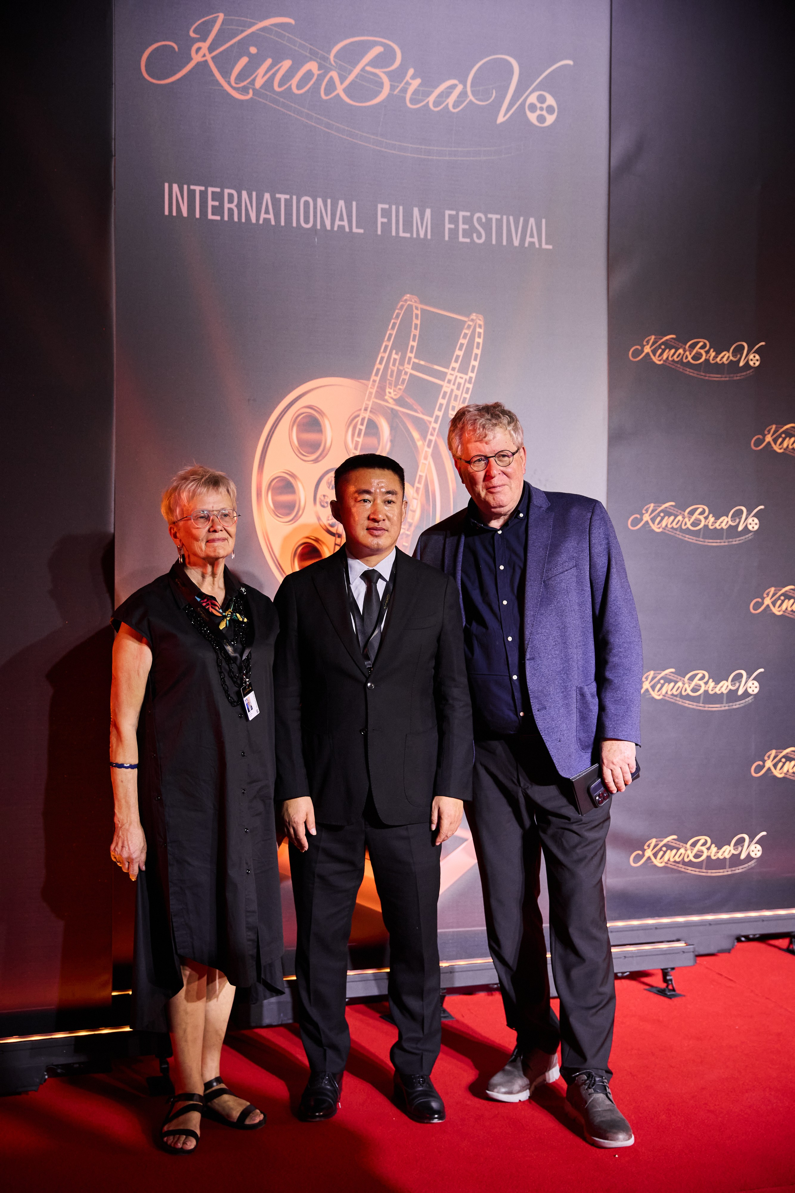 Фотосъемка репортажа кинофестиваля. Профессиональный фотограф в Сочи Виктория Джой. Обучение