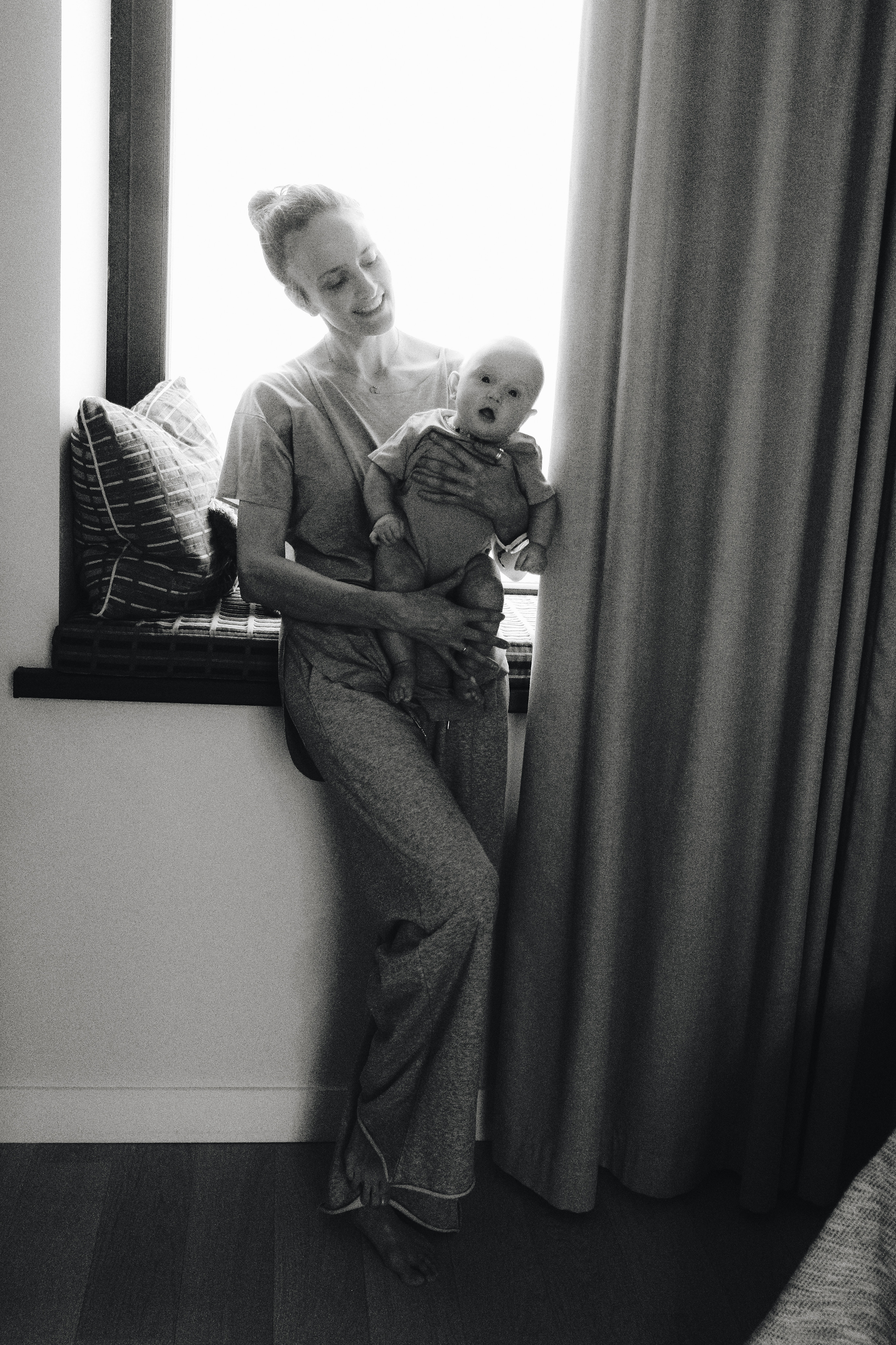 Оля с Мотей. Фотограф Наташа Лисица