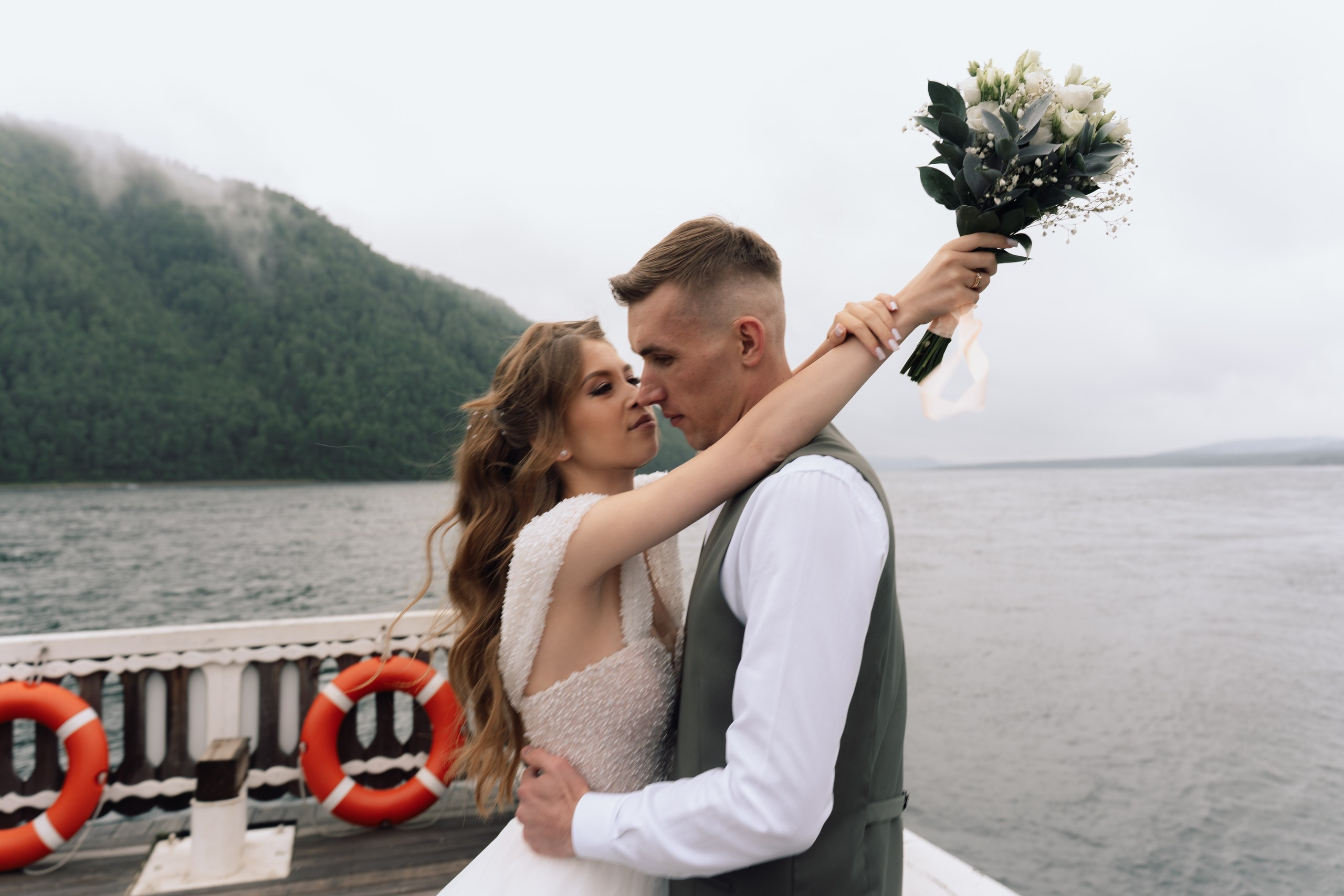 Байкальские сезоны. Для тех, кто не ждёт удачи, а создаёт её. Каждая фотосессия — это твой момент, твой стиль, твой успех. 📸