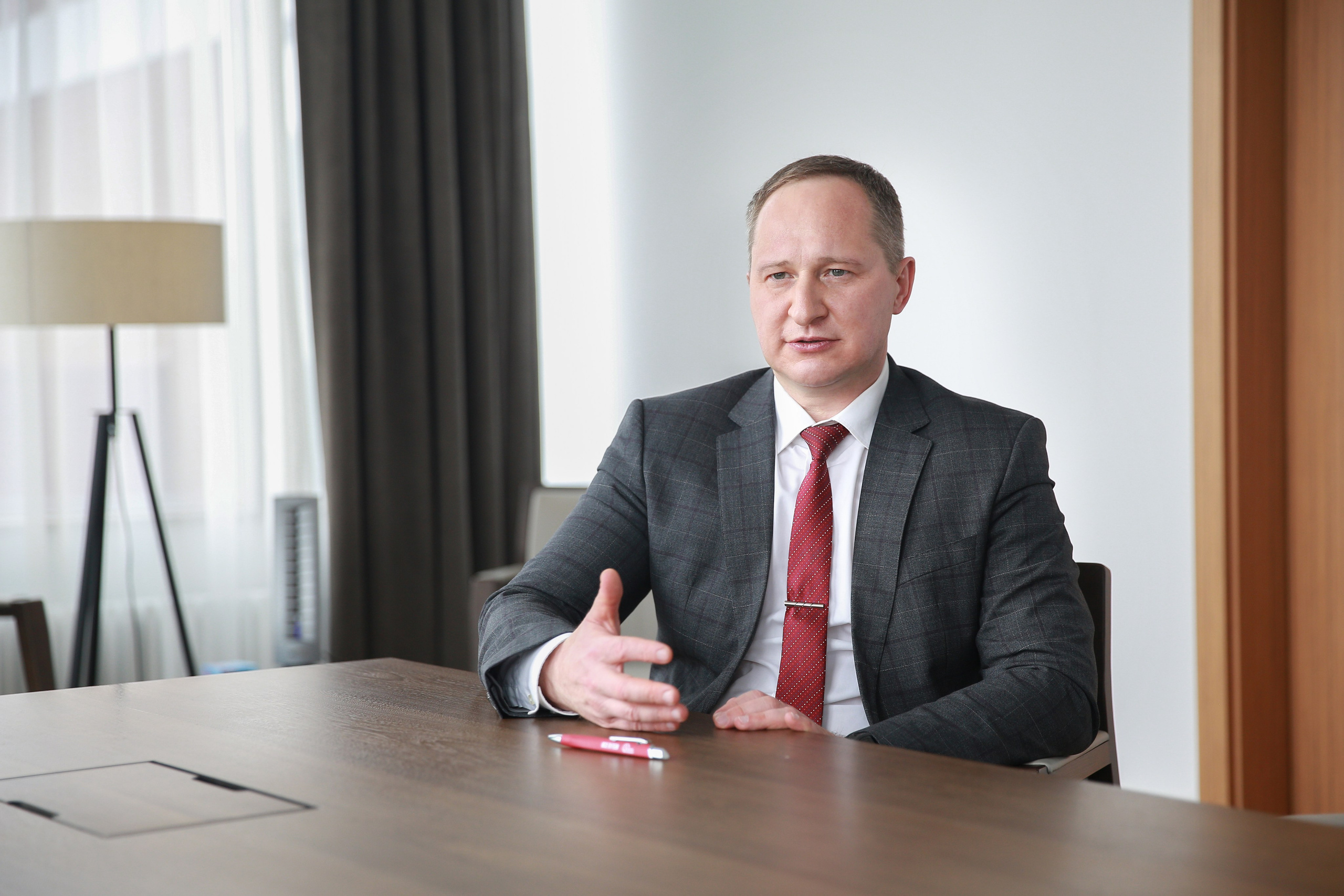 Бизнес-портрет в Москве — профессиональная фотосъёмка для вашего имиджа. Фотограф в Москве Владимир Осиченко — портреты, мероприятия, репортажи