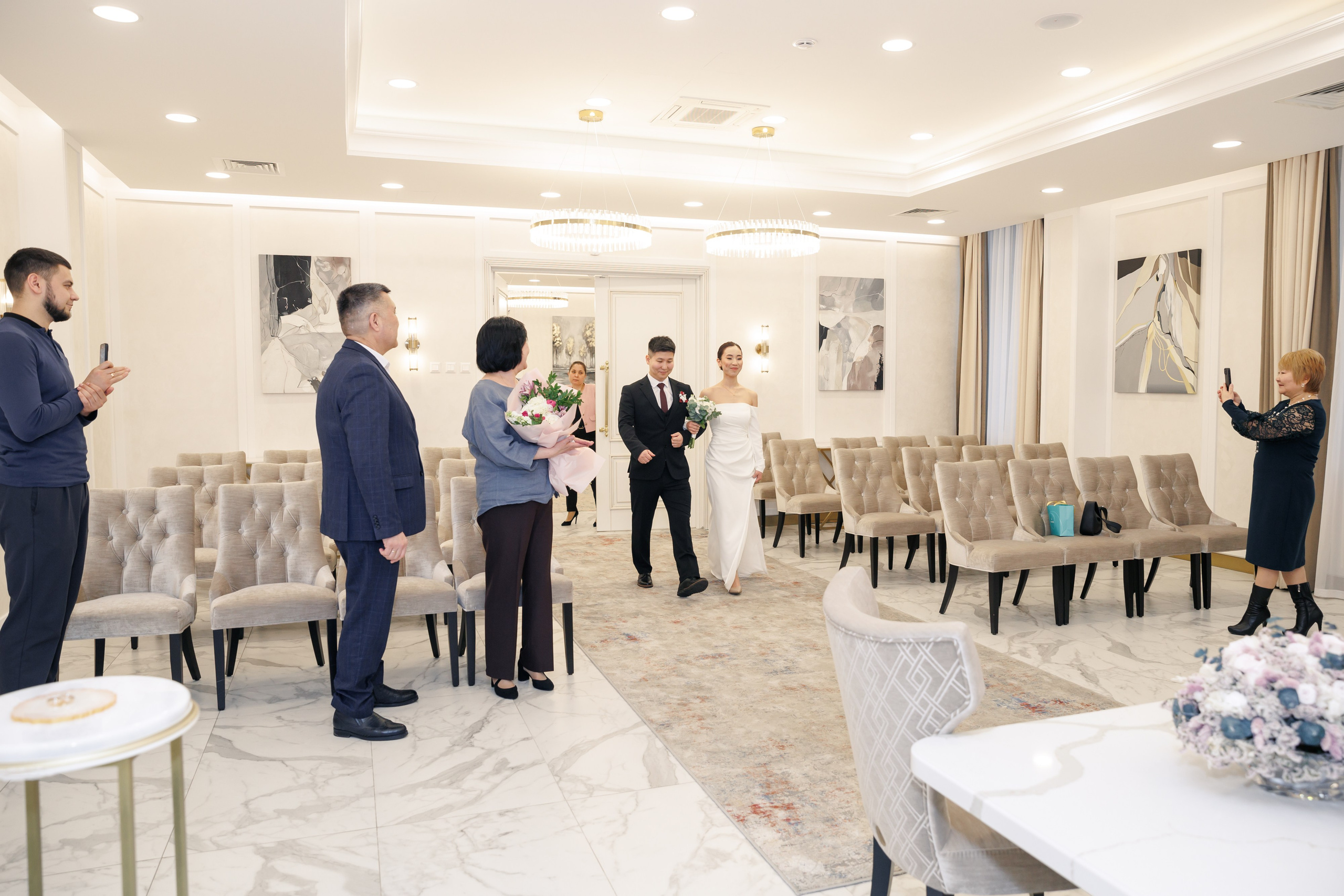 Свадебная фотосессия. Дворец Бракосочетания на Брусилова. Фотограф Валерия Горбунова Подольск Бутово Видное Щербинка