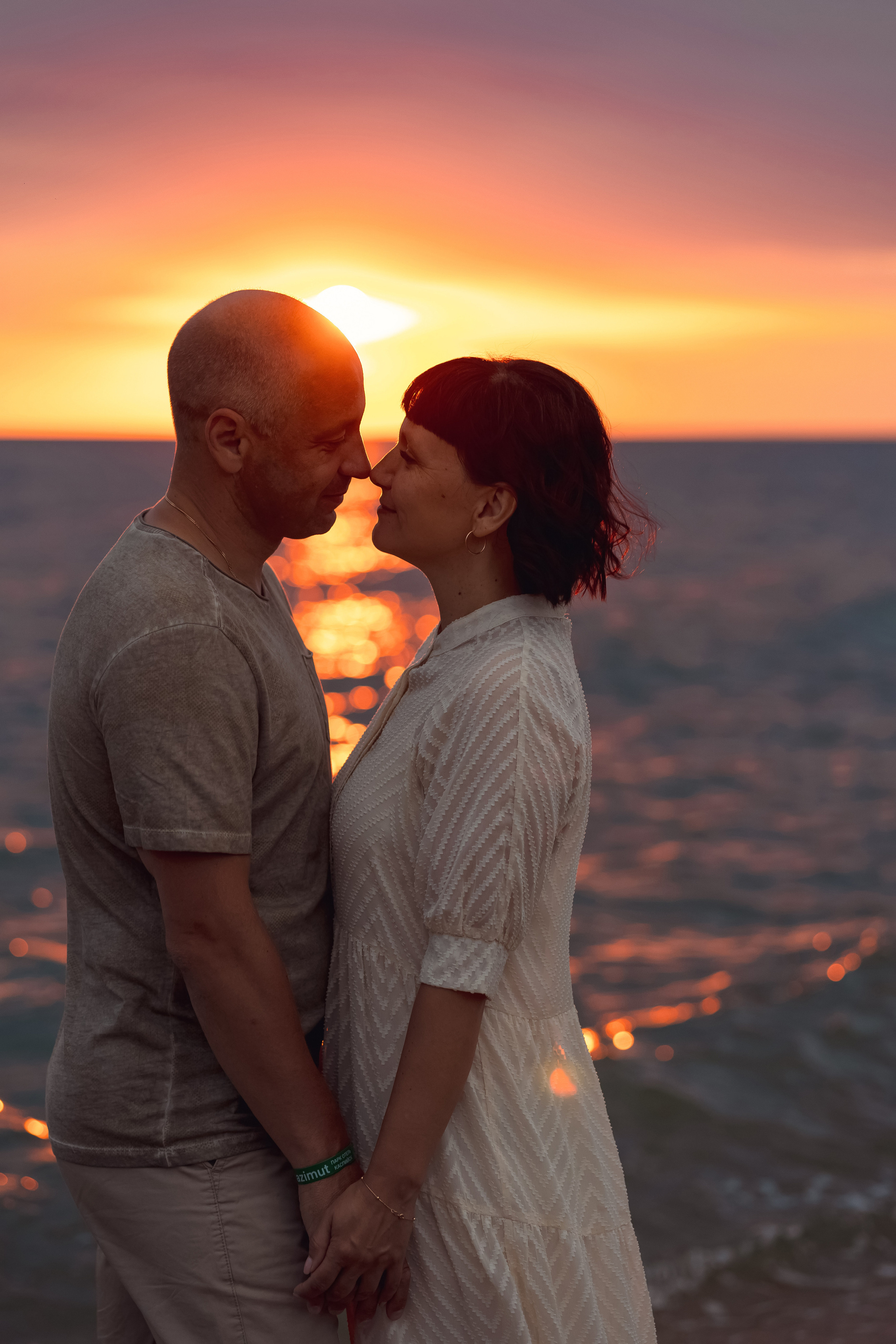 Елена с супругом на рассвете. Свадебный и семейный фотограф в Каспийске Алёна Нурмагомедова