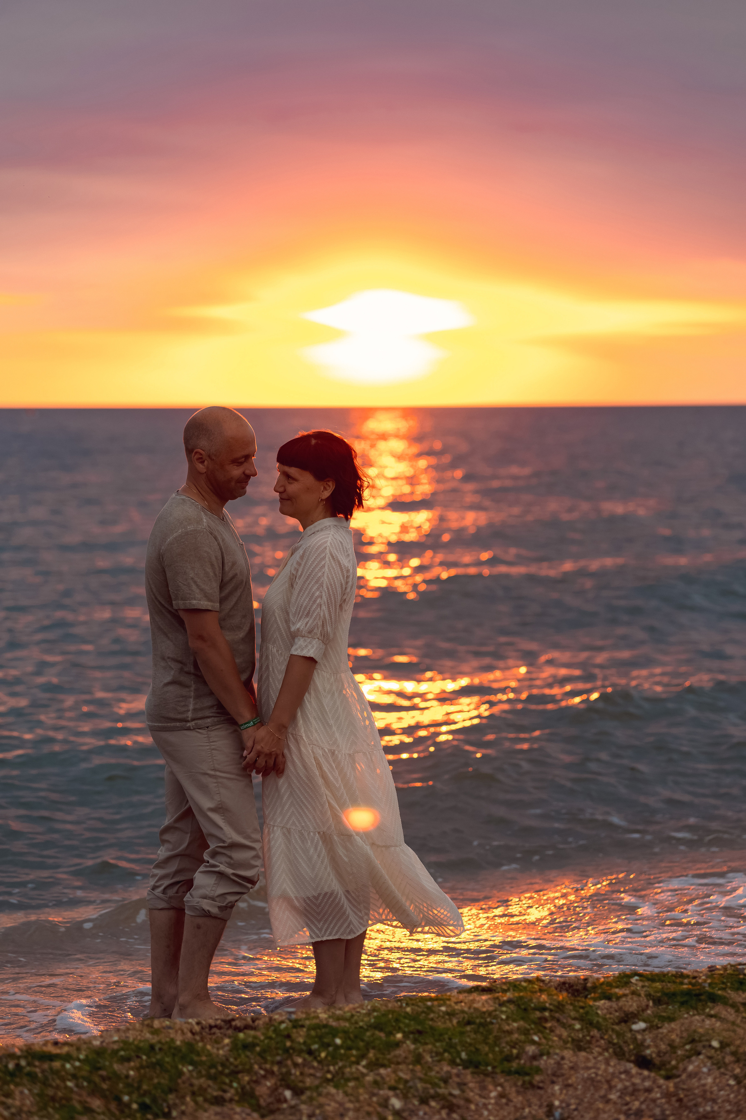 Елена с супругом на рассвете. Свадебный и семейный фотограф в Каспийске Алёна Нурмагомедова