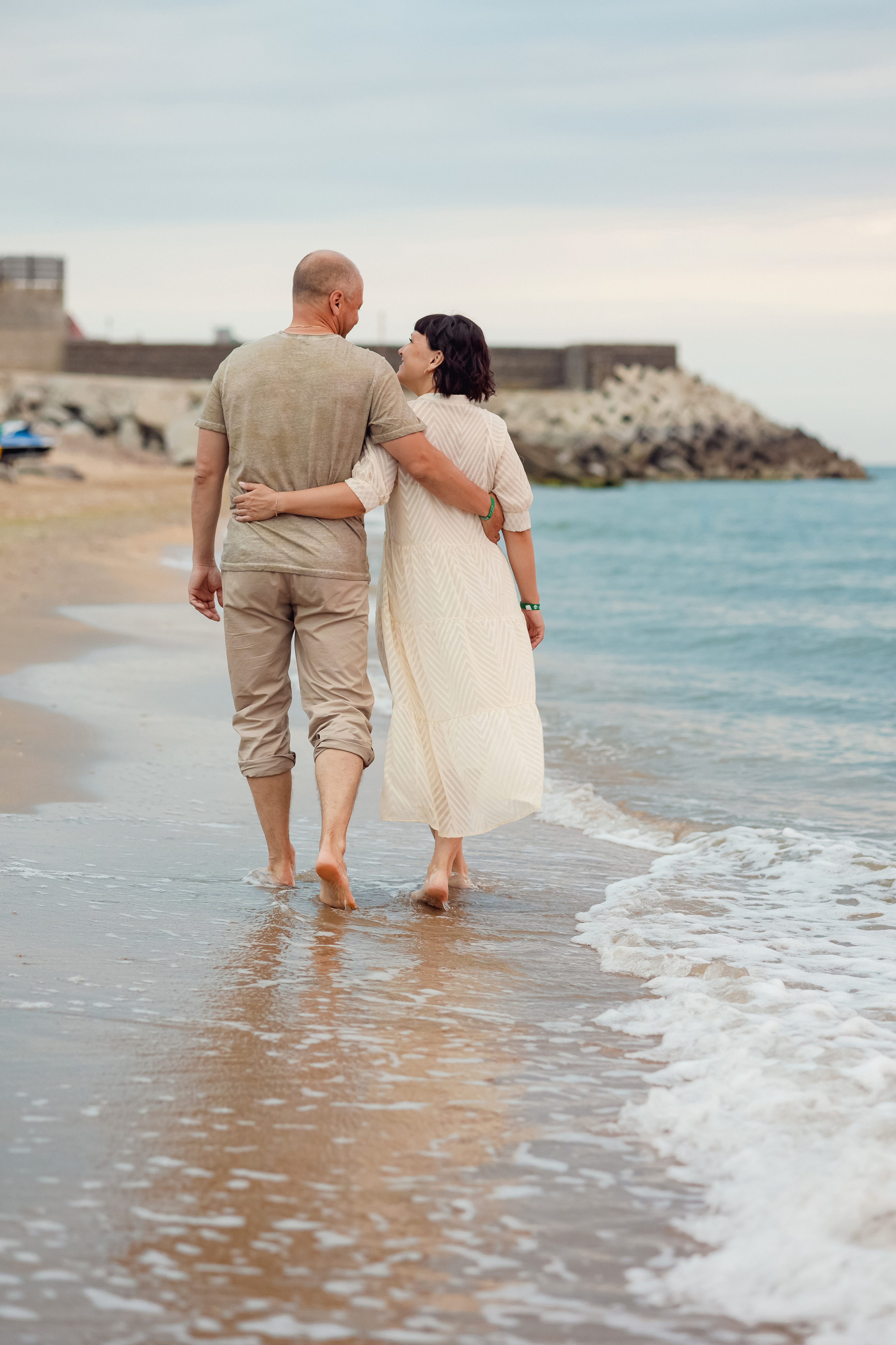Елена с супругом на рассвете. Свадебный и семейный фотограф в Каспийске Алёна Нурмагомедова