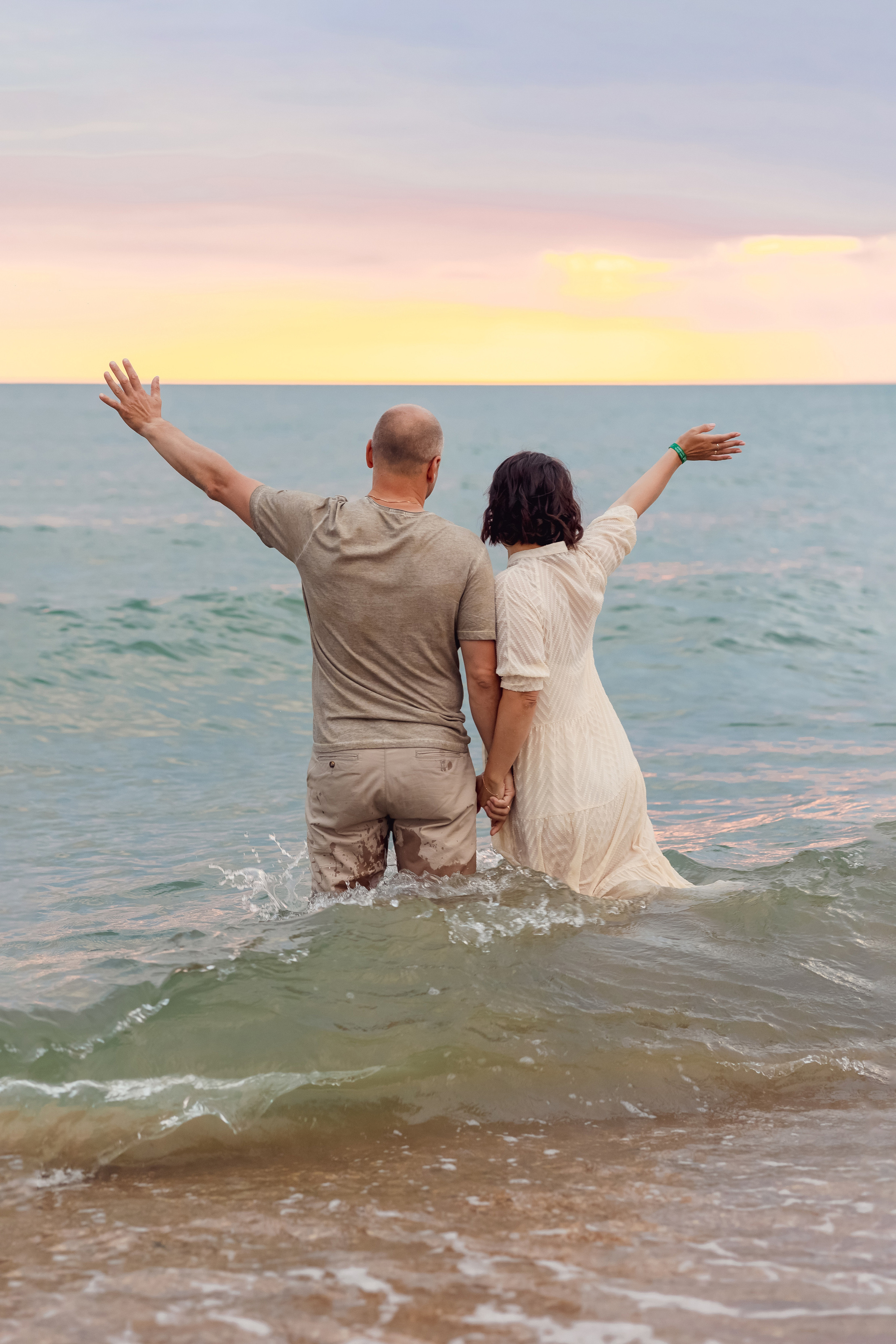 Елена с супругом на рассвете. Свадебный и семейный фотограф в Каспийске Алёна Нурмагомедова