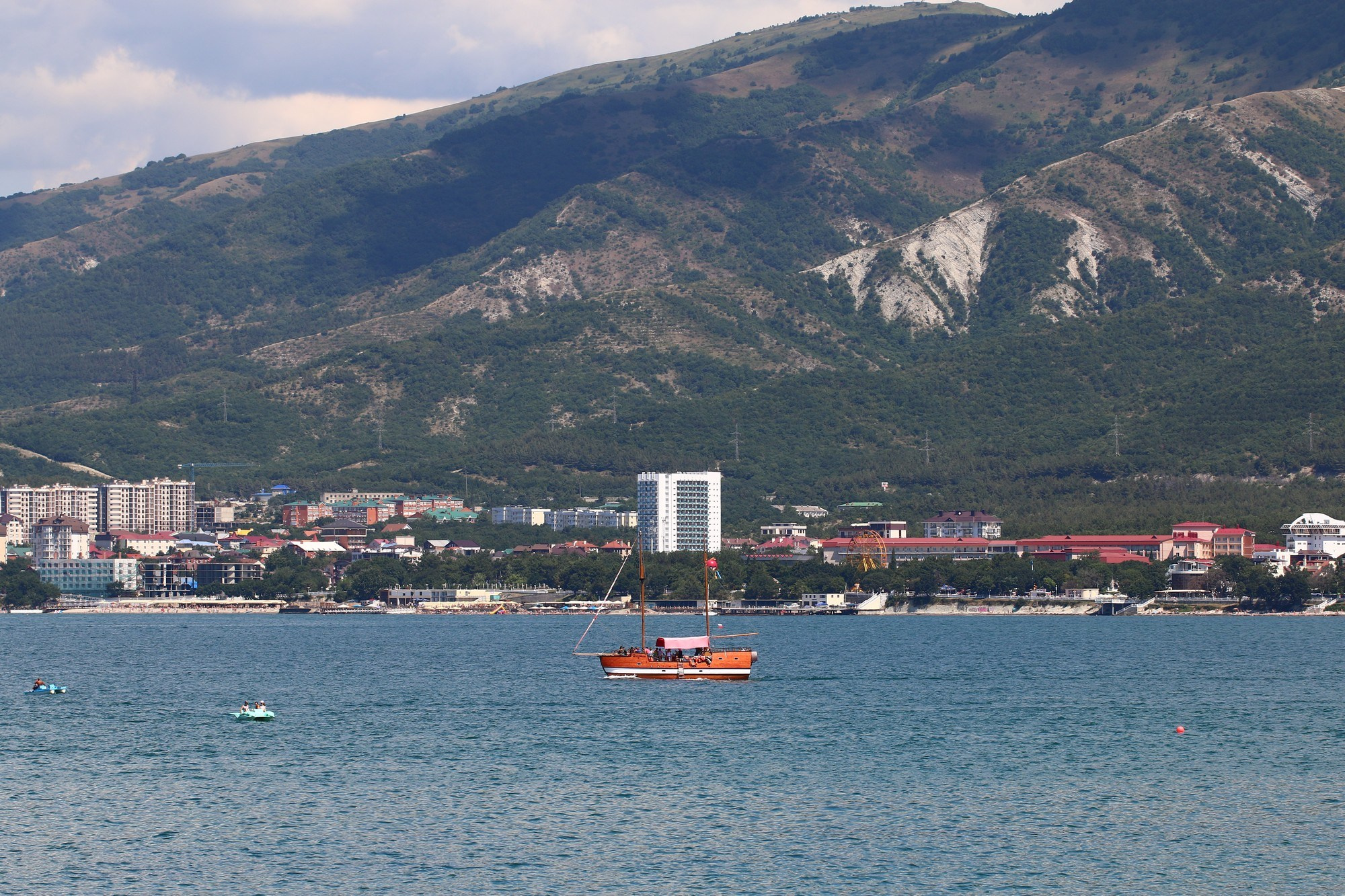 Геленджик 2016 г. Улица, люди, жизнь…