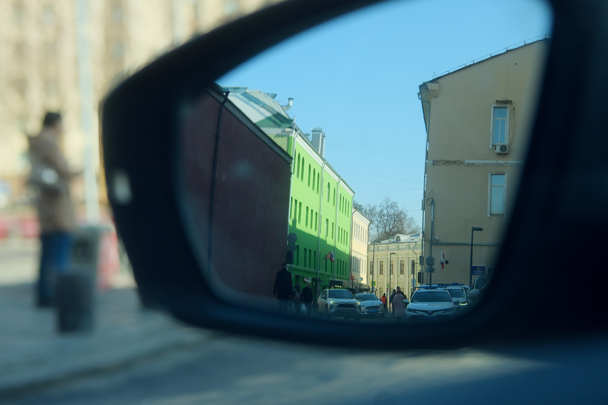 Улица, люди, жизнь…