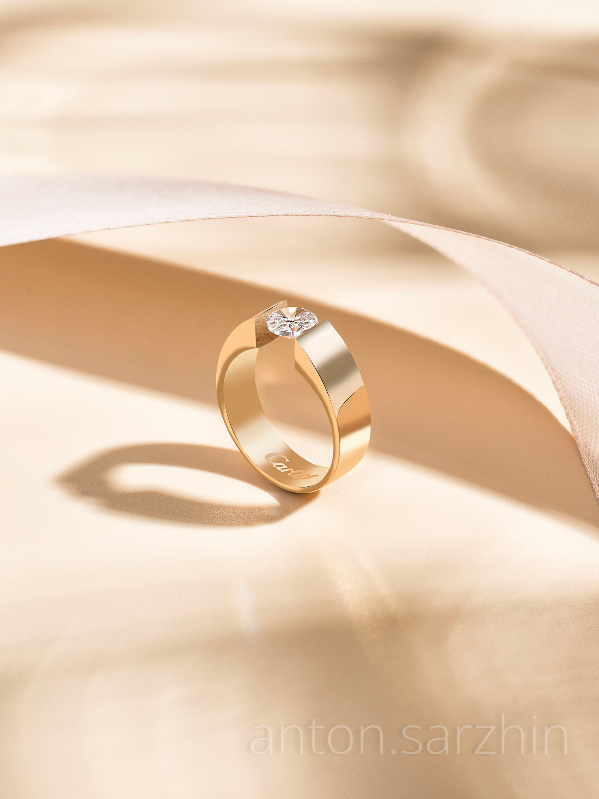 Предметные фотографии ювелирных изделий, украшений и бижутерии. Предметная фотосъемка в Москве предметный фотограф Саржин Антон