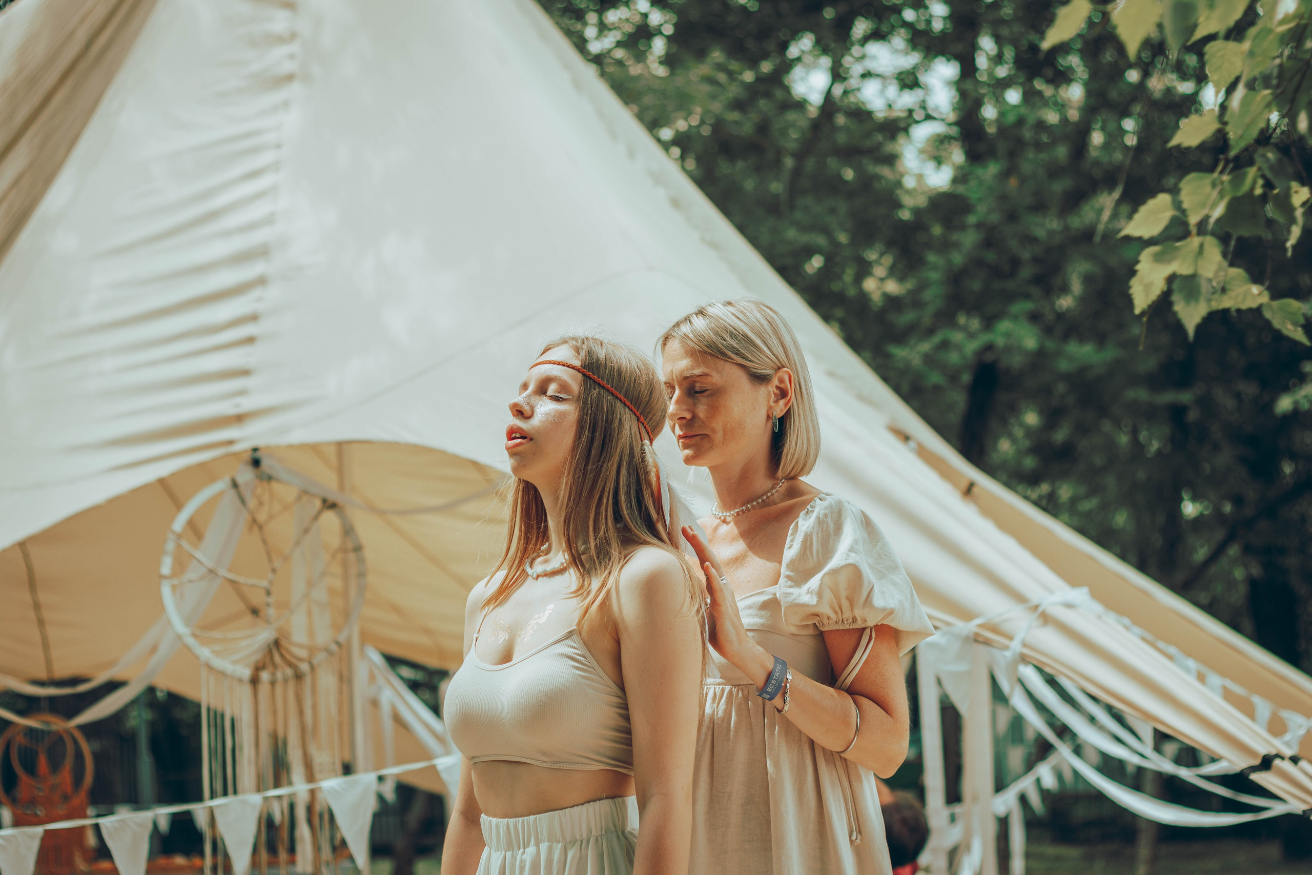 ECSTATIC WHITE |2024. Фотограф Аннё| Москва