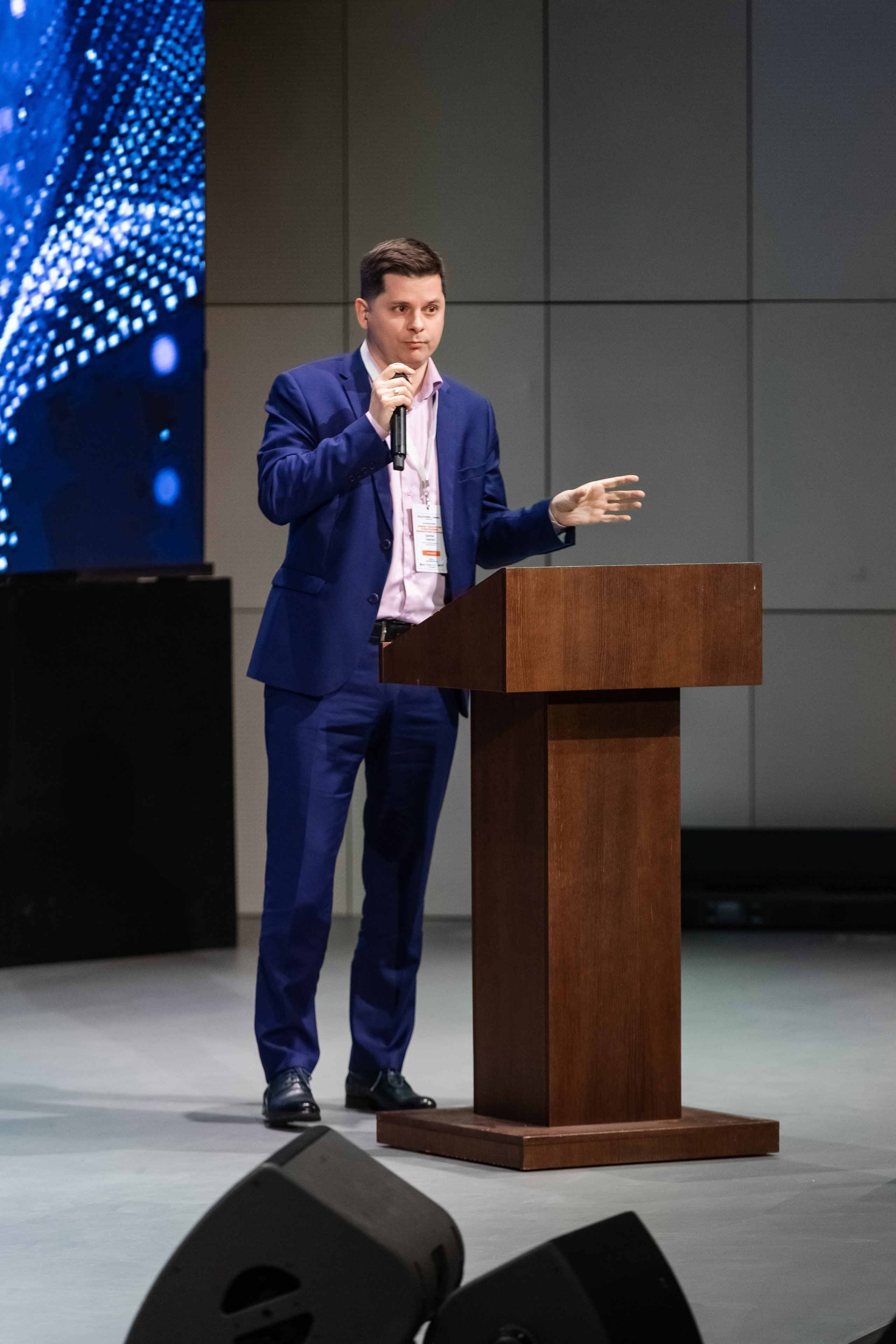 Новые технологии и философия комфортного жилья (1). Свадебный репортажный фотограф в Москве