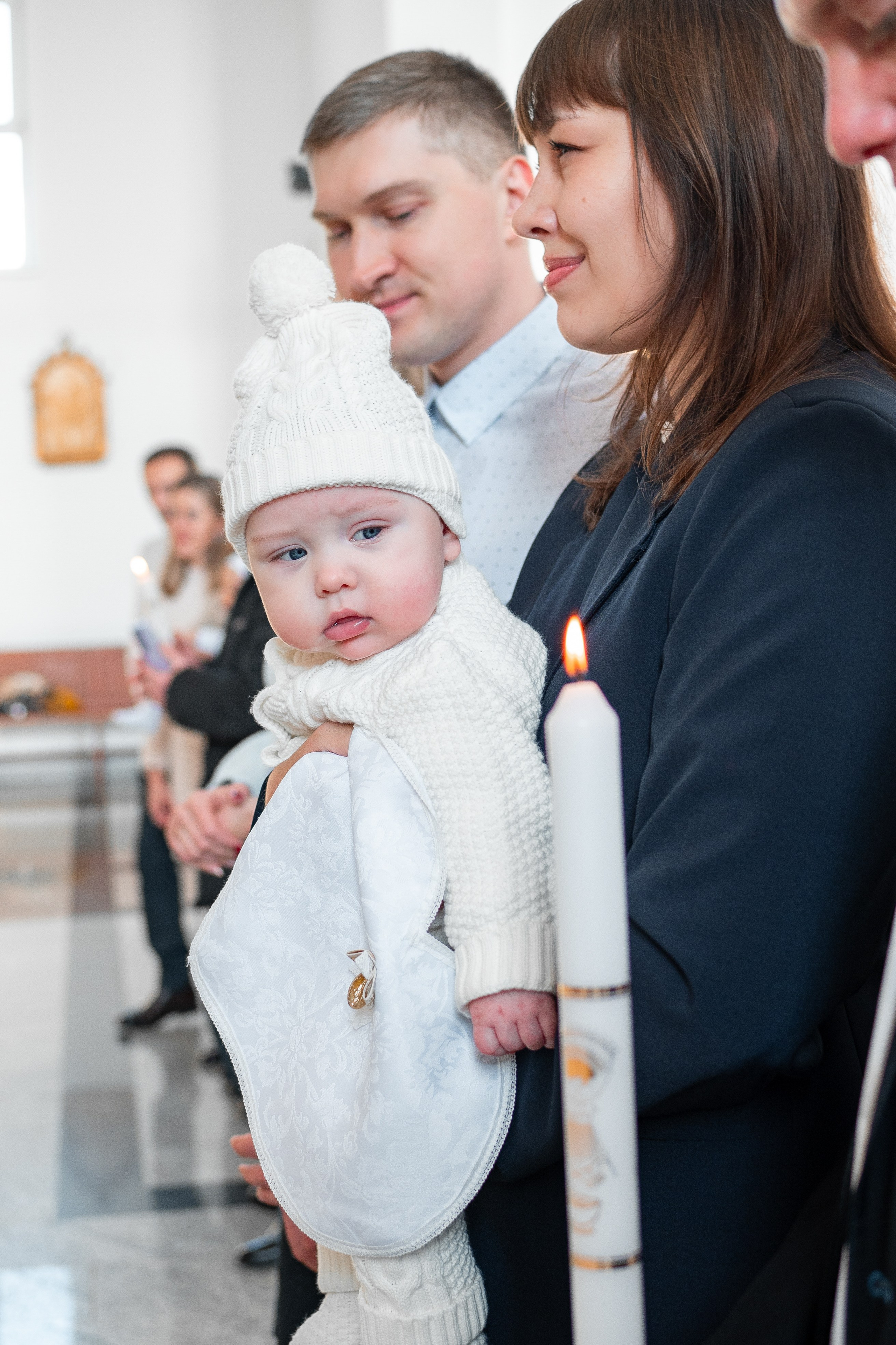 Крещение Максима в Костеле Матери Божией Будславской. Семейный фотограф на выписку из роддома и крещение Минск Настя Гришук