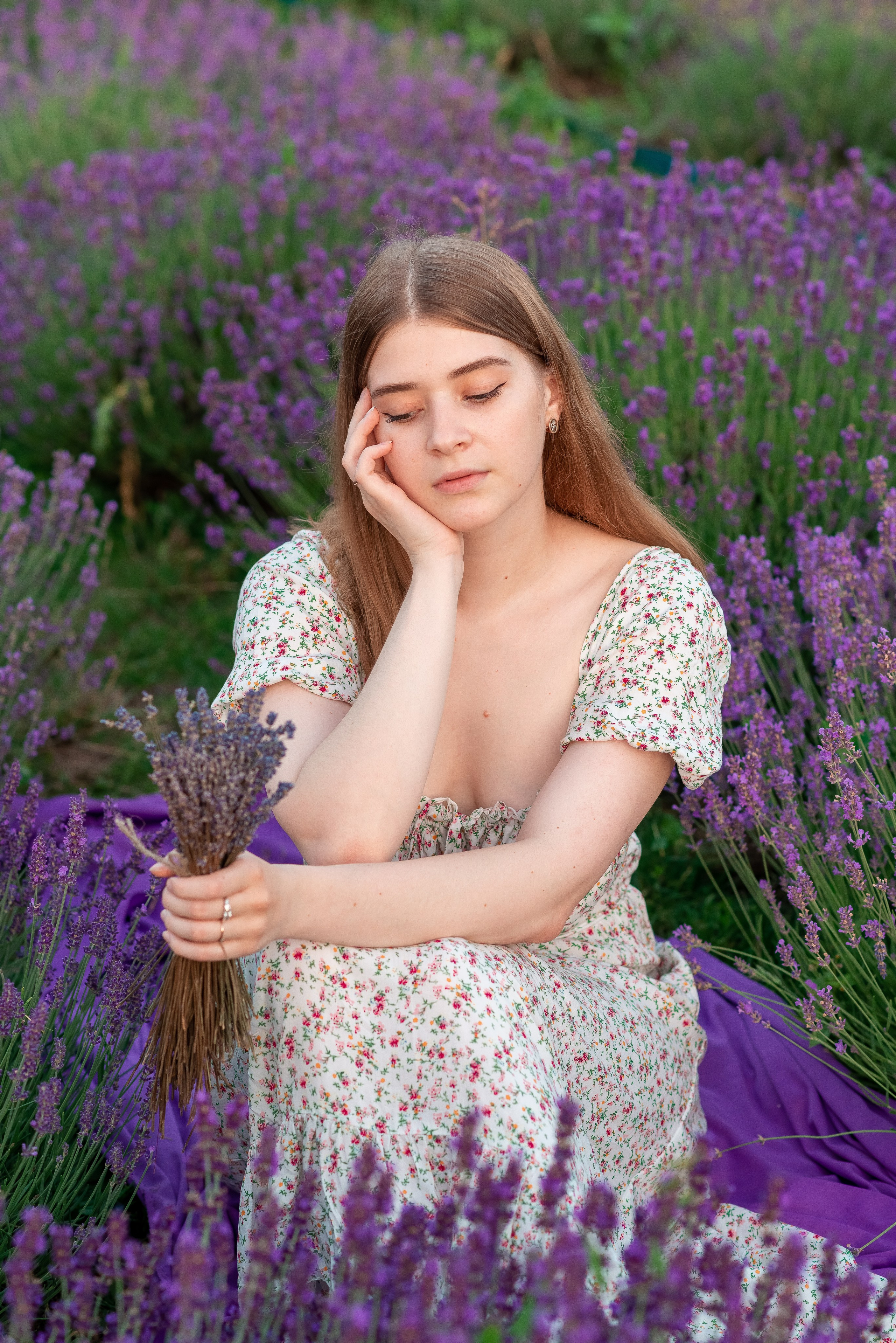 Татьяна с семьей в Лаванде. Семейный фотограф на выписку из роддома и крещение Минск Настя Гришук