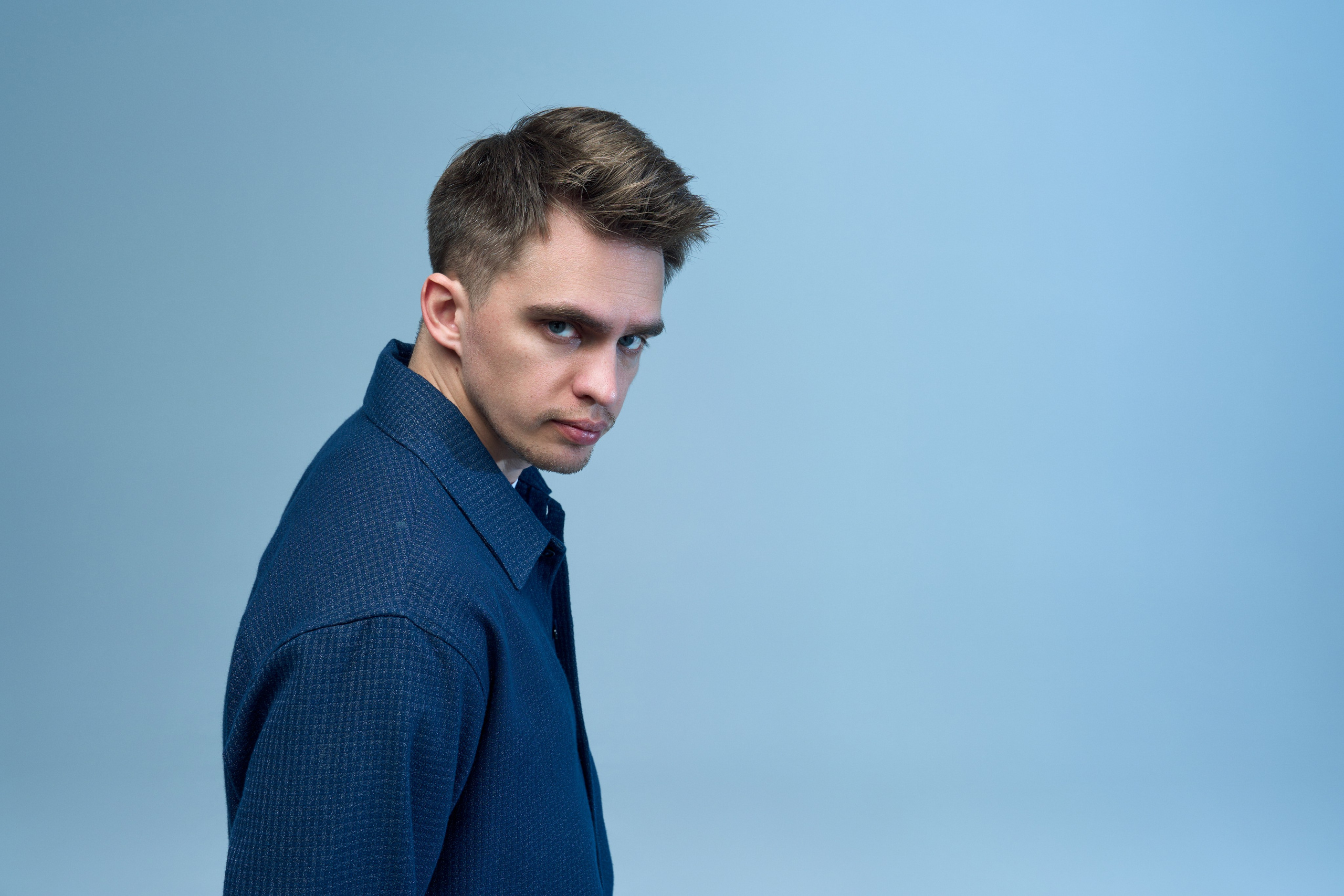 Студийная для бренда. Иван Упоров — фотограф, рилсмейкер чебоксары