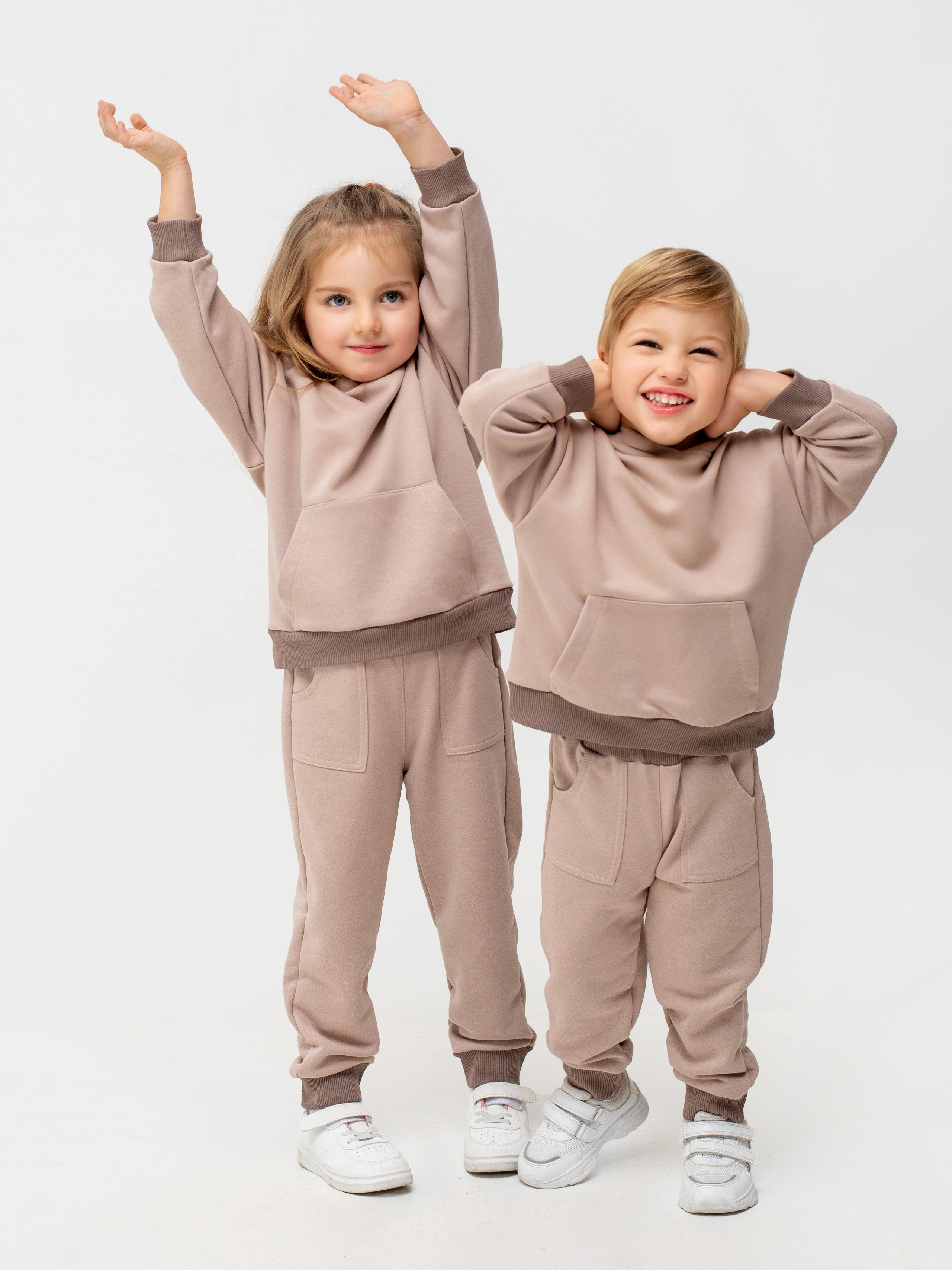 Модель ребенок мальчик для маркетплейсов — Андрей. ТМ Продакшн — Съемка для маркетплейсов в Москве