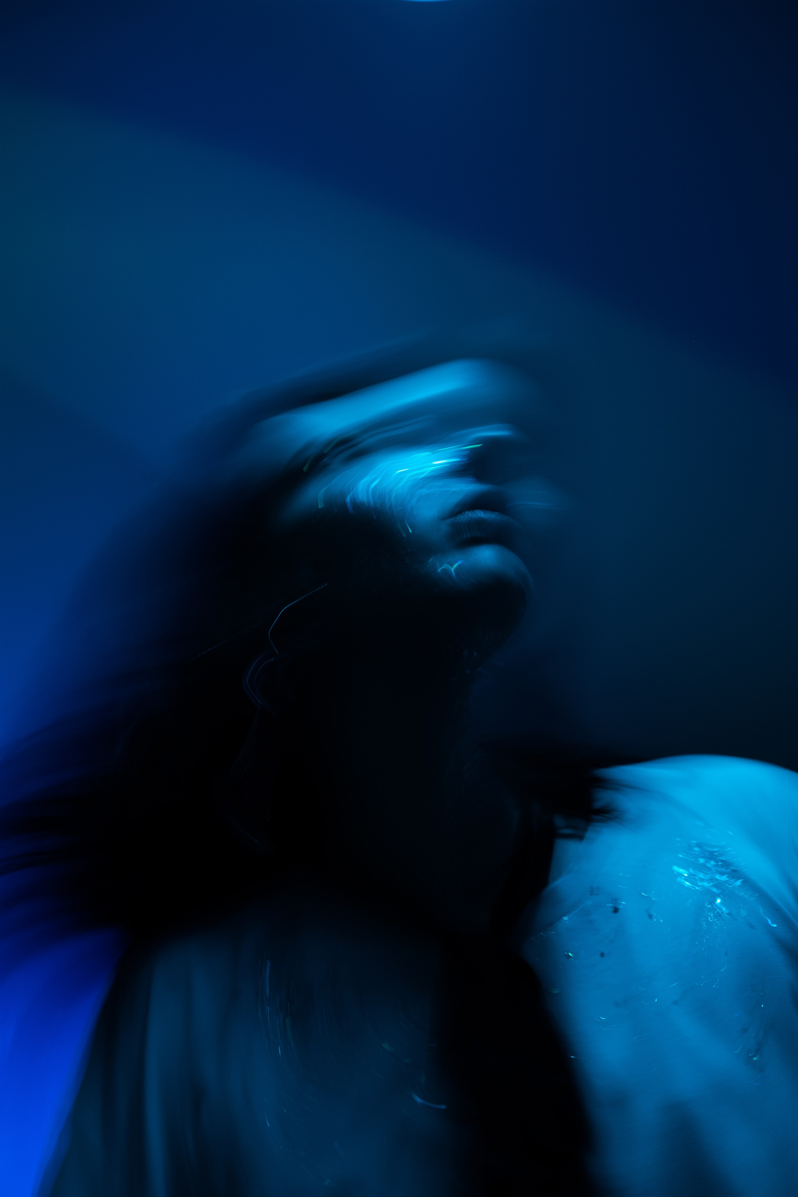 Ann steel blue. LIYALEE PHOTO