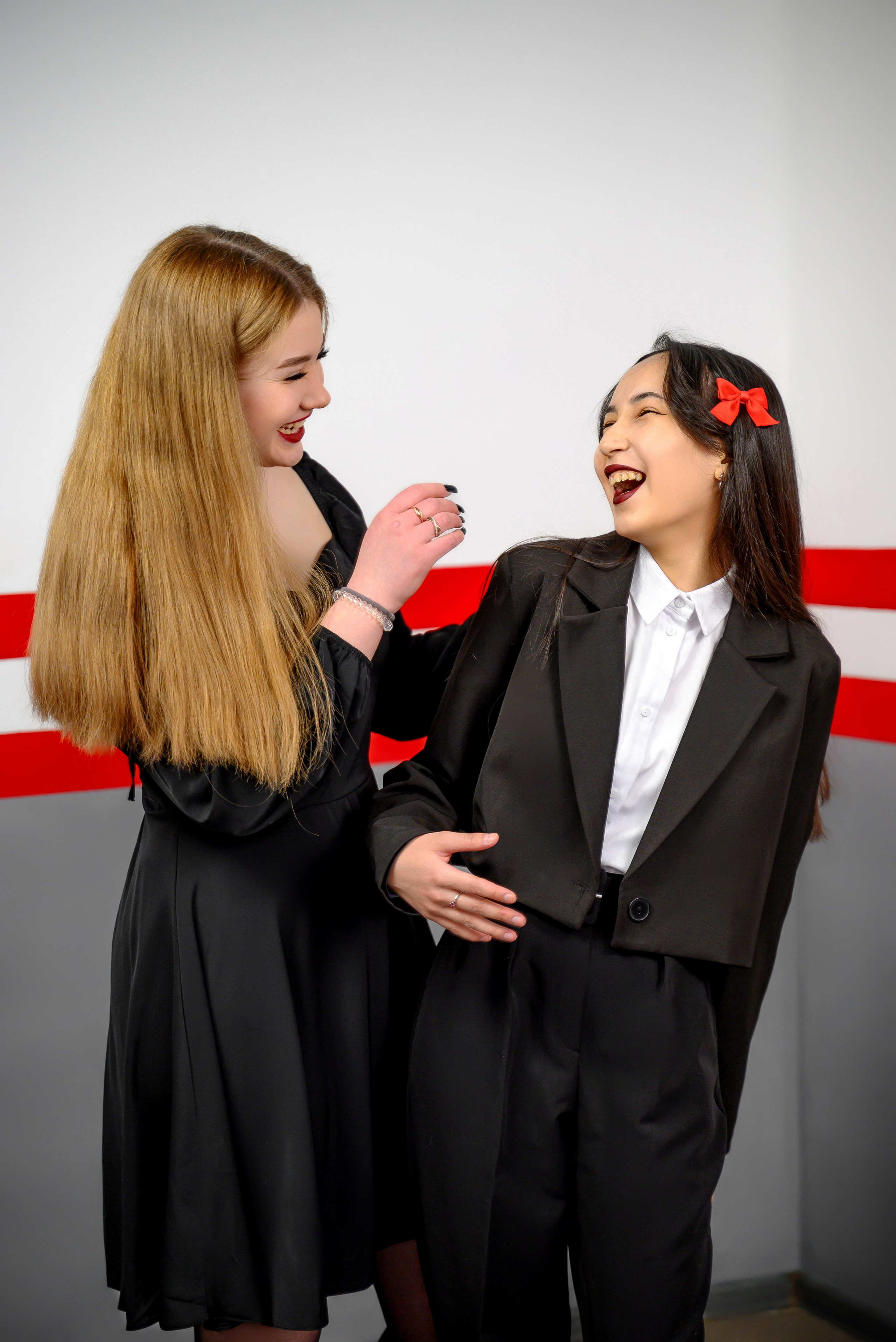 Альбомы для выпускников 9 11 классов. Выпускные альбомы в Туле и Тульской области для школ и детских садов