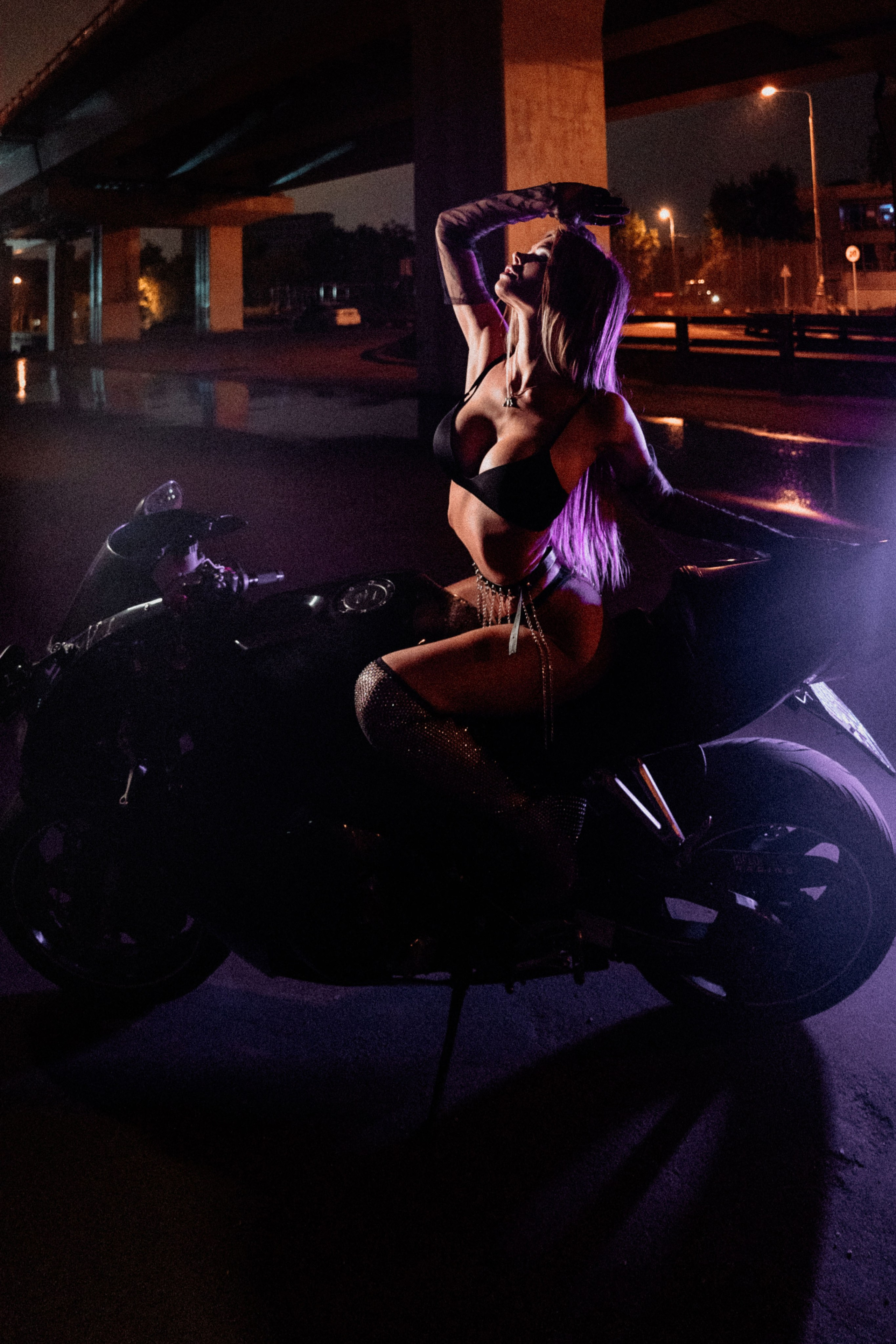 Фотосессия для Милы с мотоциклом. Свадебный и портретный фотограф Клипа Максим