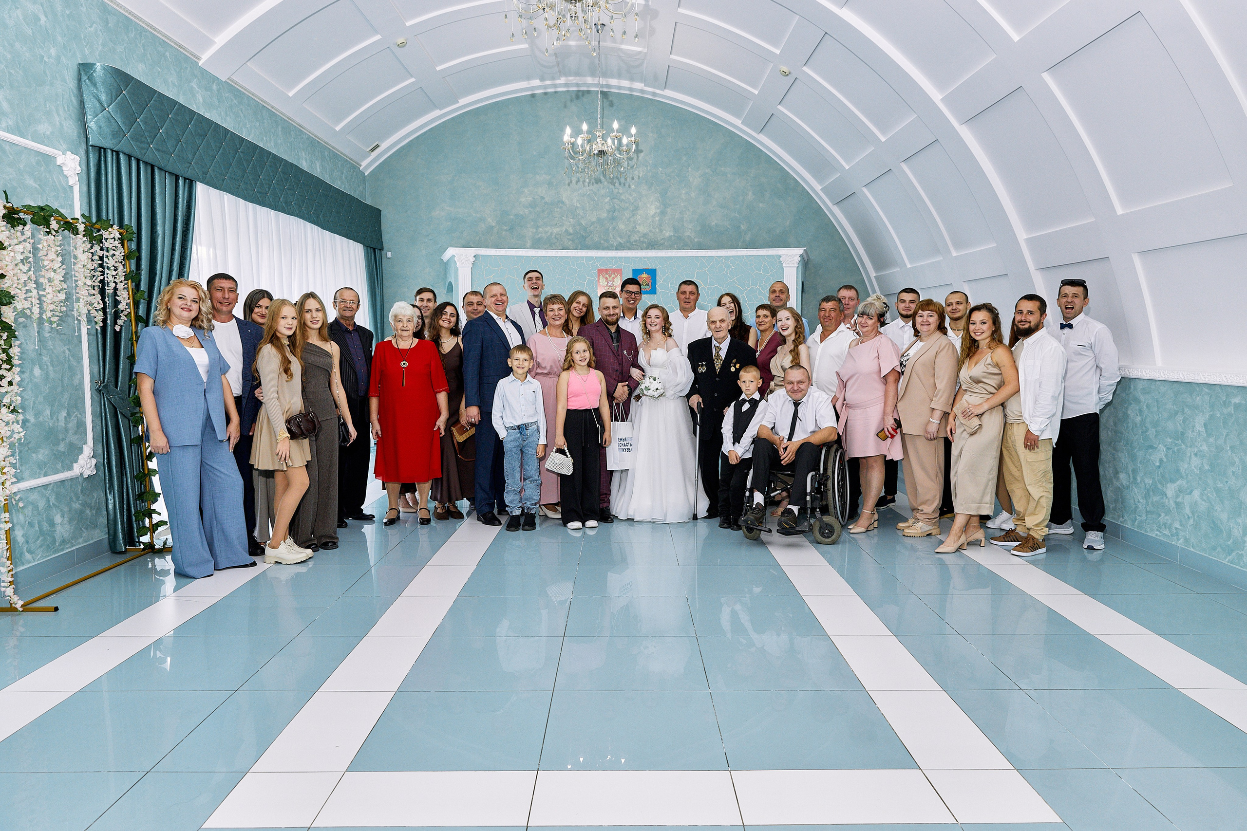 Сергей и Дарья свадьба в г. Березовский. Свадебный, контент фотограф в Кемерово Любовь Гальцова