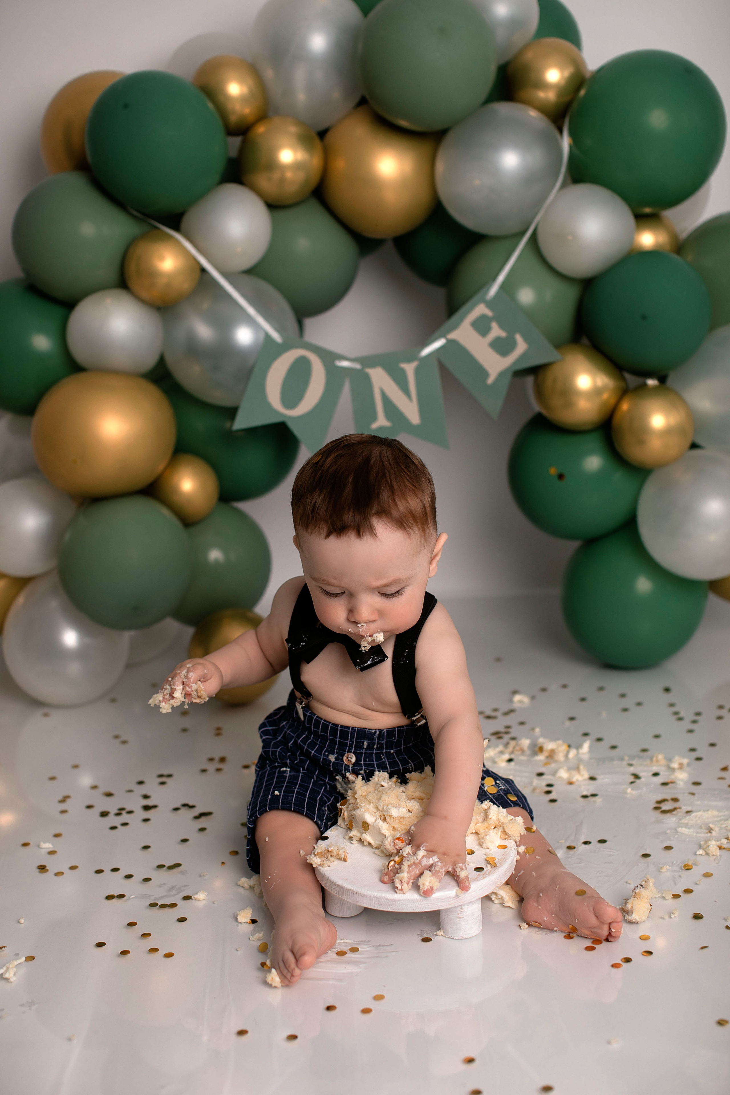 Съемка Первый тортик. Фотограф новорожденных