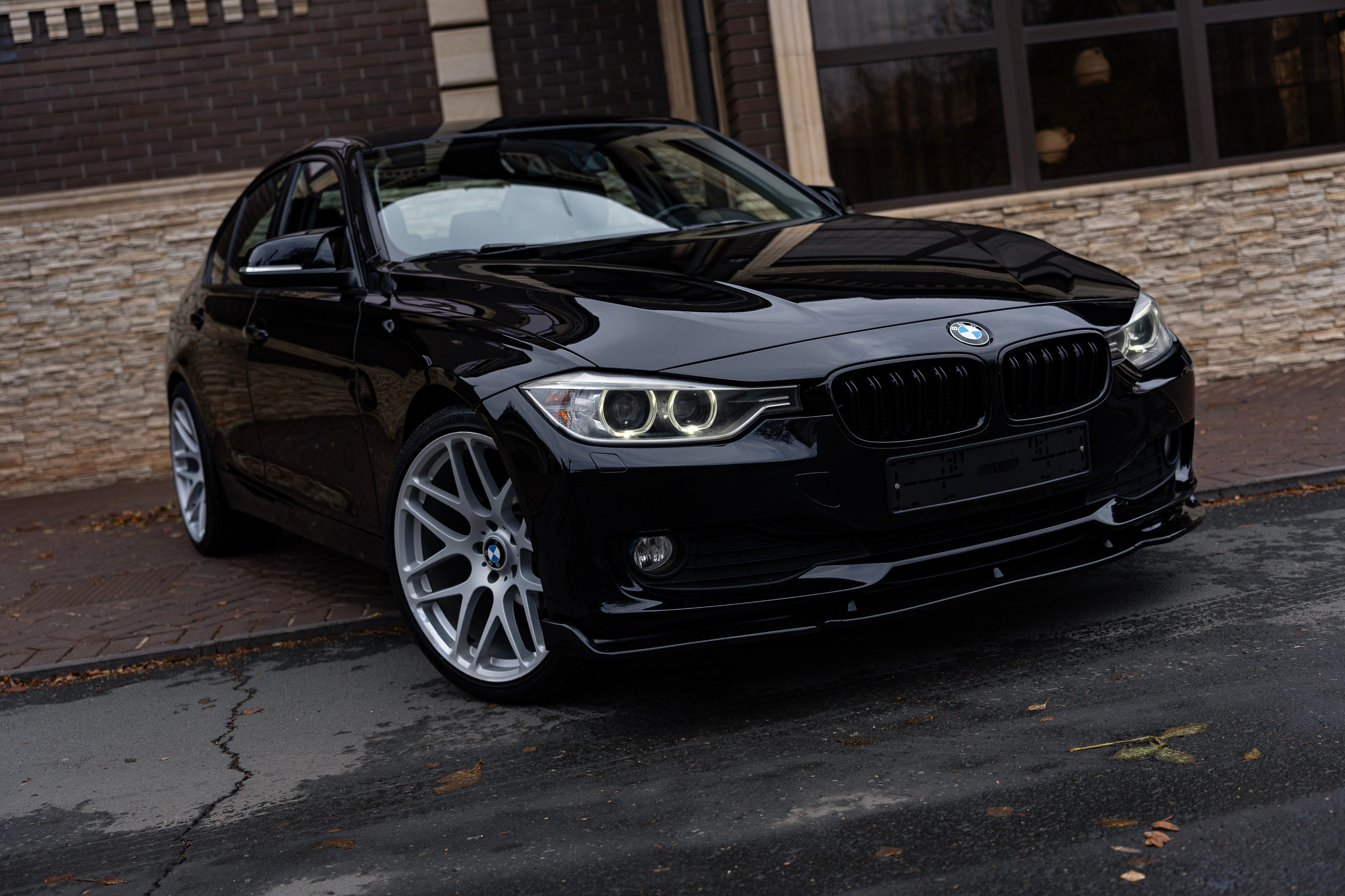 BMW 3 на продажу. Автомобильный фотограф в Санкт Петербурге. Евгений Коновалов