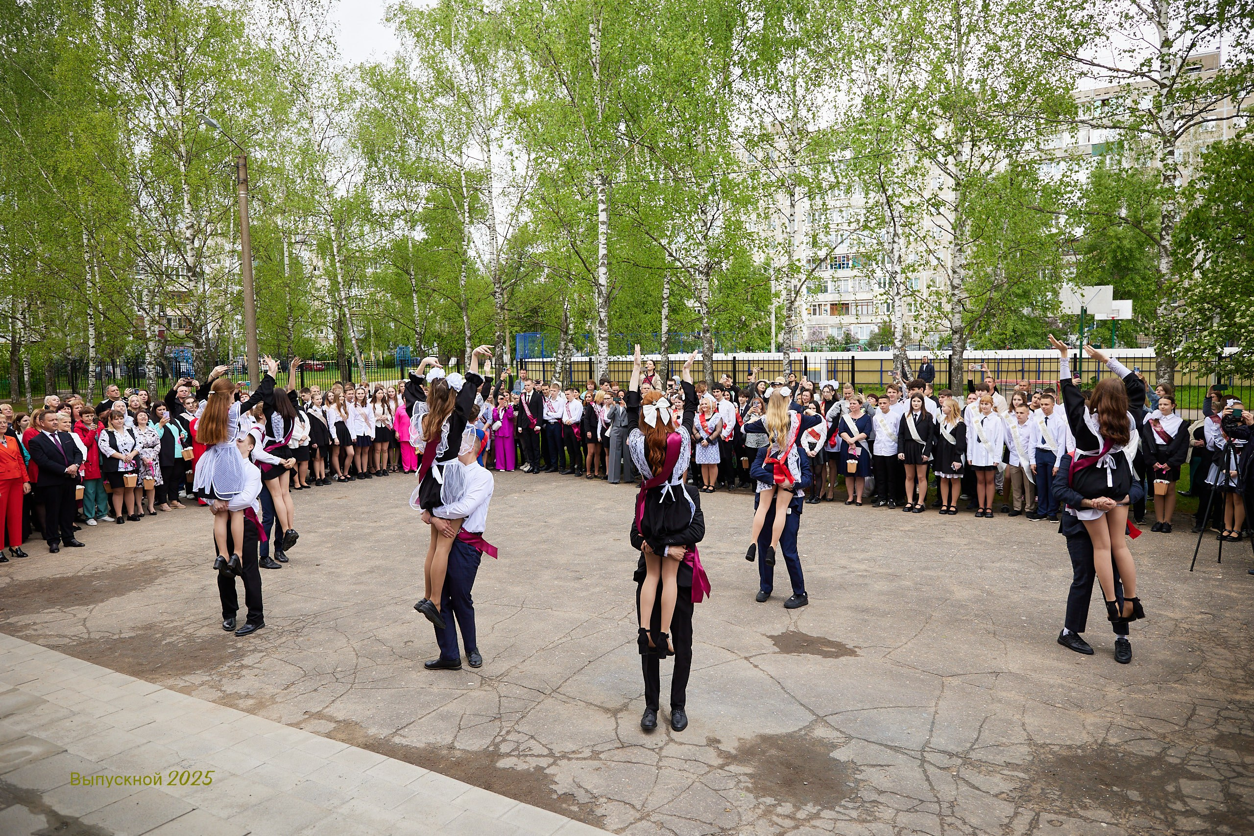 Выпускной «Прощай школа» 2025 год. Спортивный фотограф Некрасов Денис