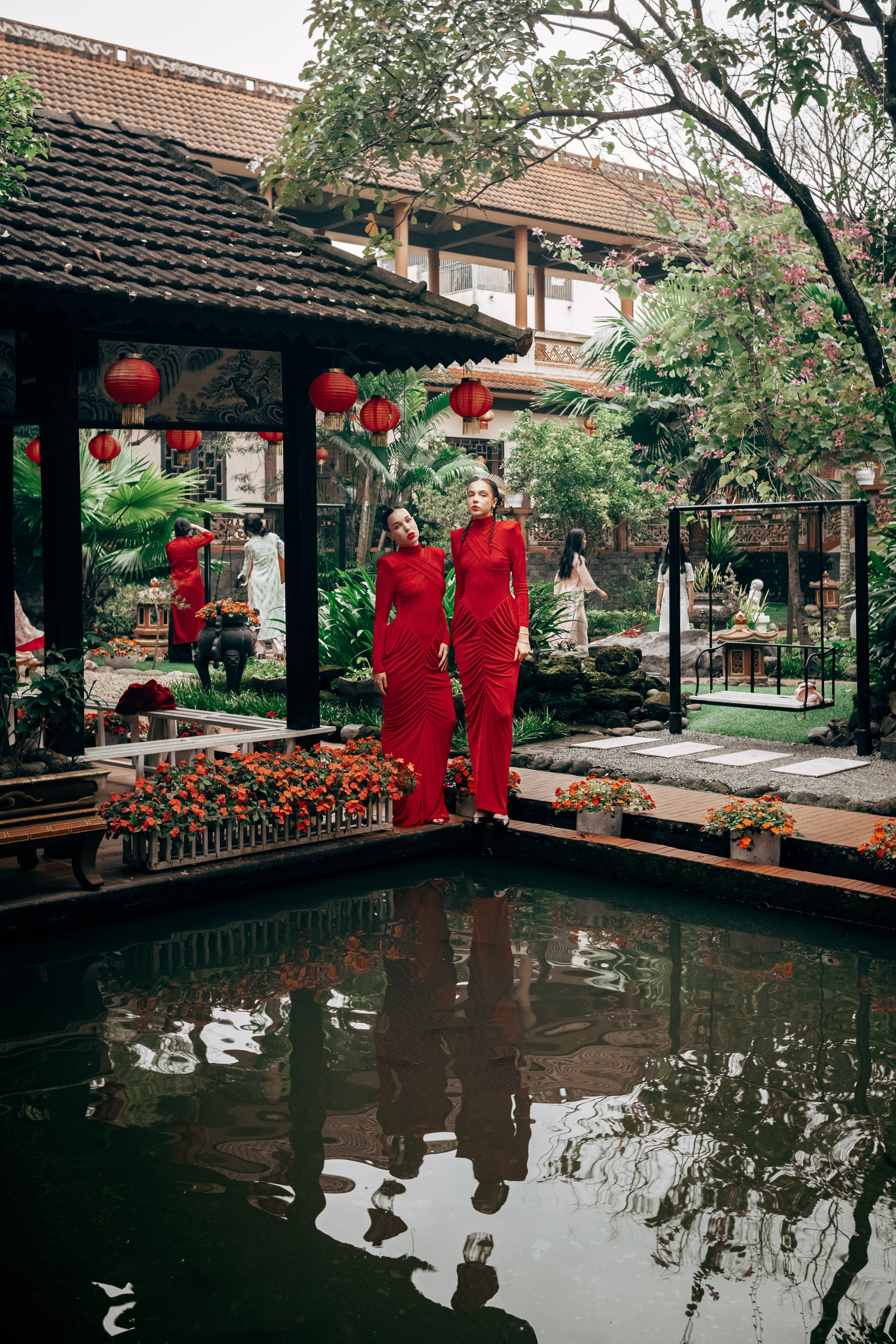 Валерия и Анна. Da nang Photographer Sergey Zelēnkin