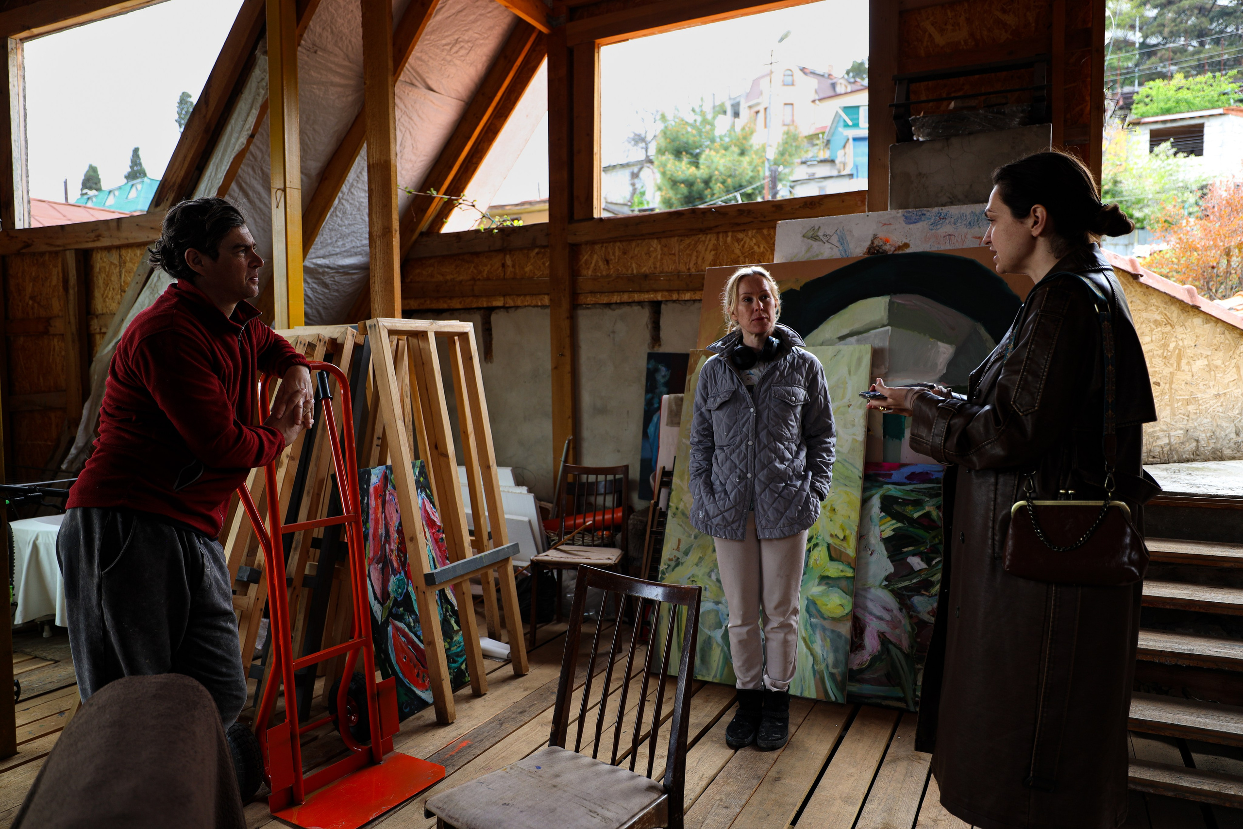 Художники Ренат Рамазанов и Александра Сырбу. Дженбаз Павел — фотограф в Ялте