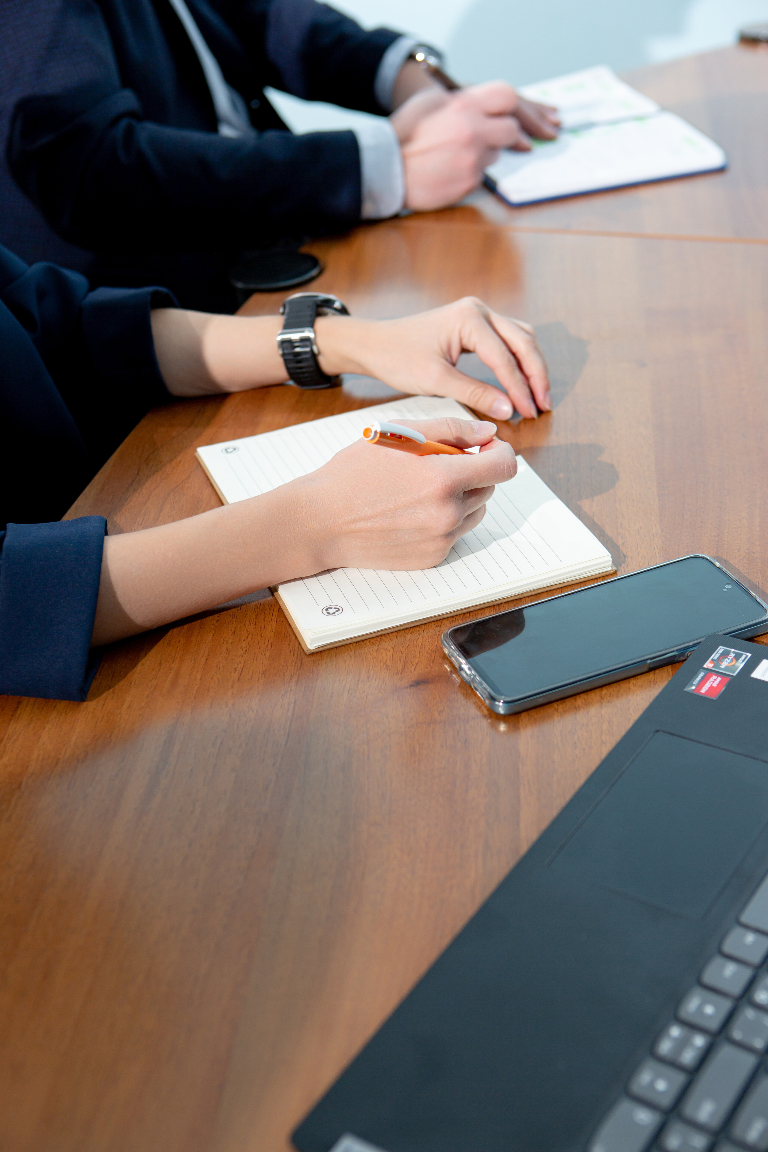 Бизнес портрет — жизнь офиса. Фотограф Алла Гусева