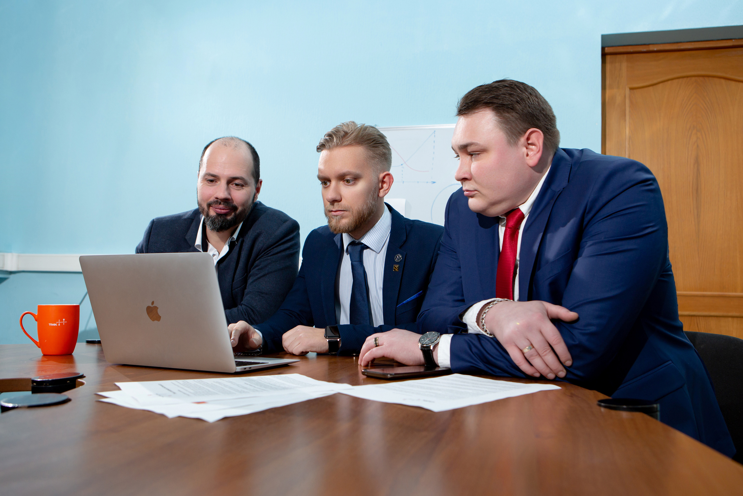 Бизнес портрет — жизнь офиса. Фотограф Алла Гусева