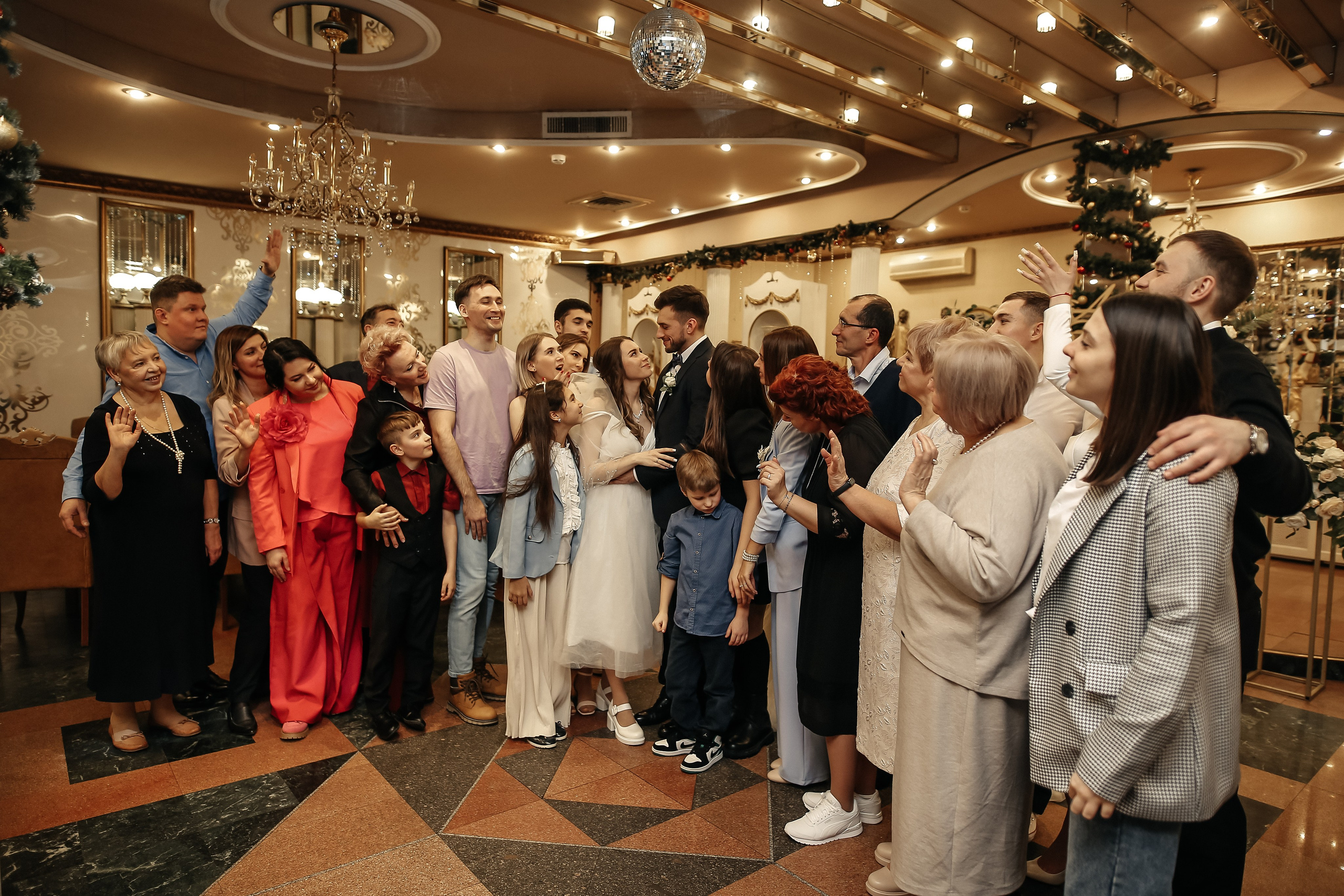 Живая музыка в Москве Ведущий Москва Саксофон Топ ведущих на свадьбу. Свадебный ведущий в Москве Саксофон на свадьбу