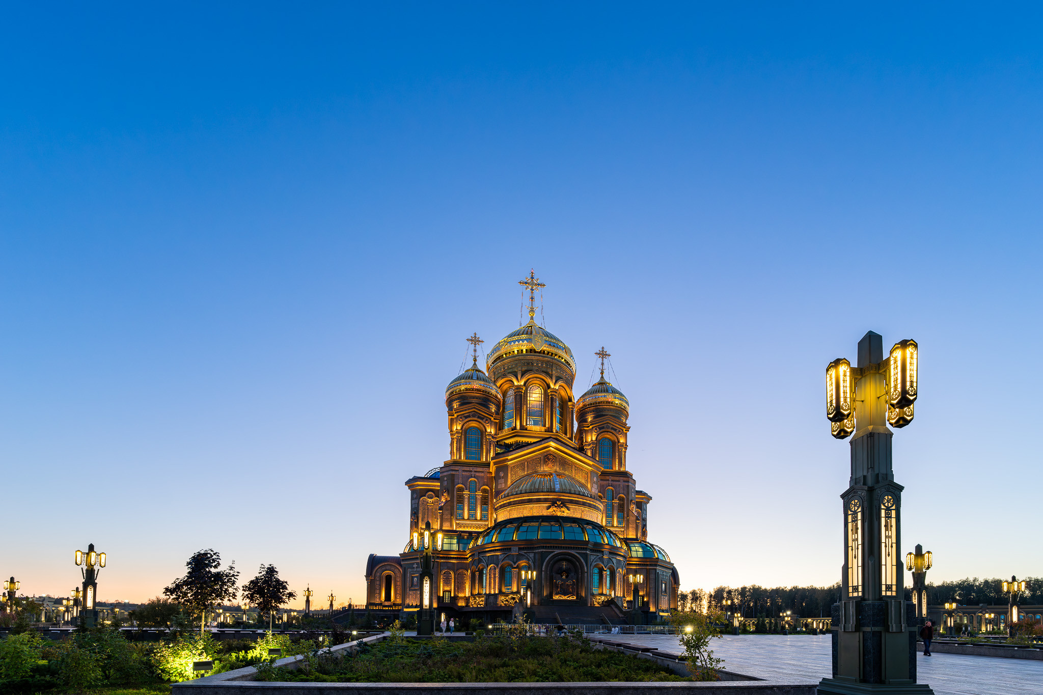 Главный храм Вооруженных сил Российской Федерации на закате