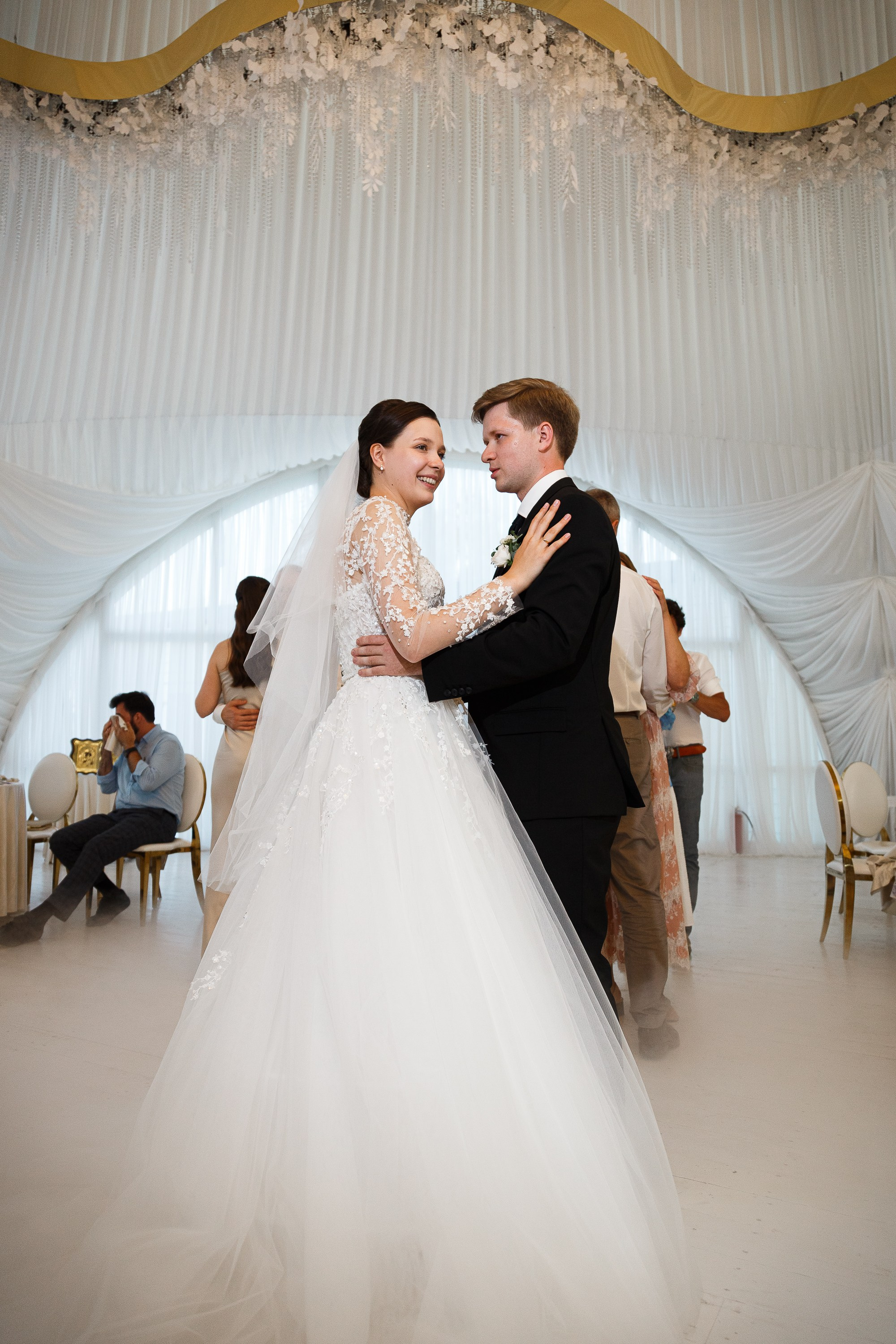 Фотограф на свадьбу в Юдино Парк.