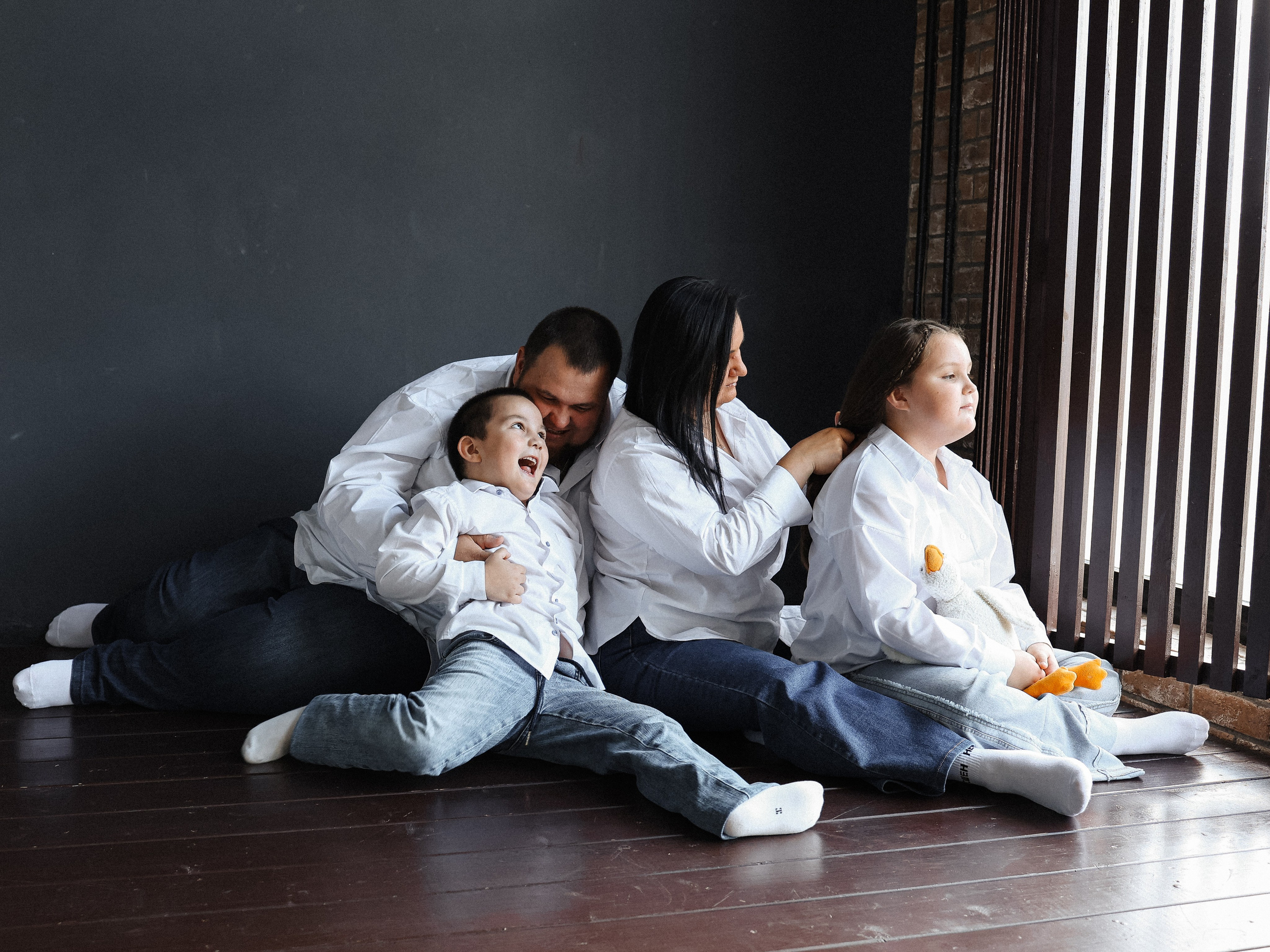 Полина Александр Мария и Иван- фотостудия Bliss- Луначарского 31. Семейный и детский фотограф в  г. Екатеринбурге Холодова Юлия