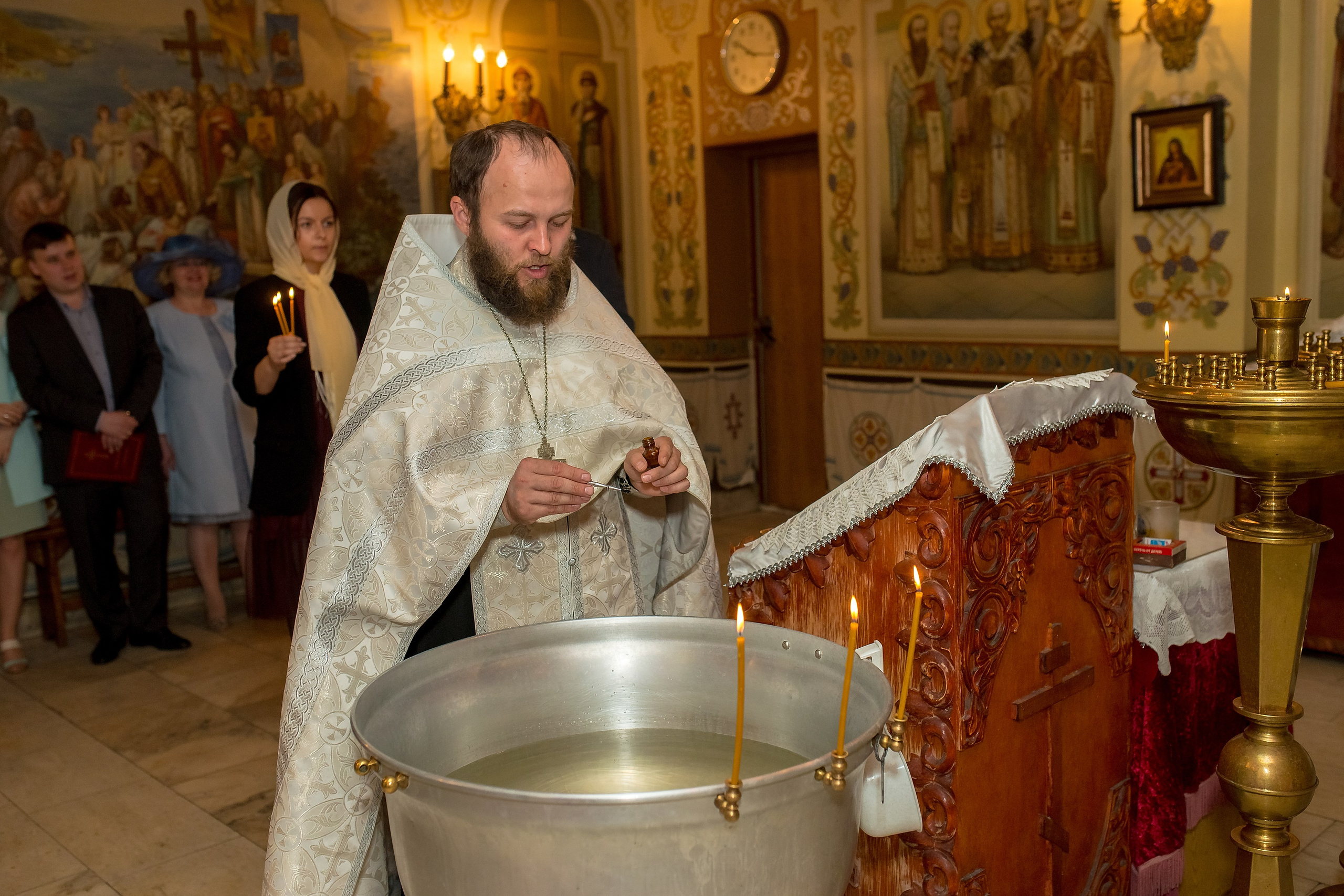 Крещение в Тропарёво. Фотограф Владимир Артамонов