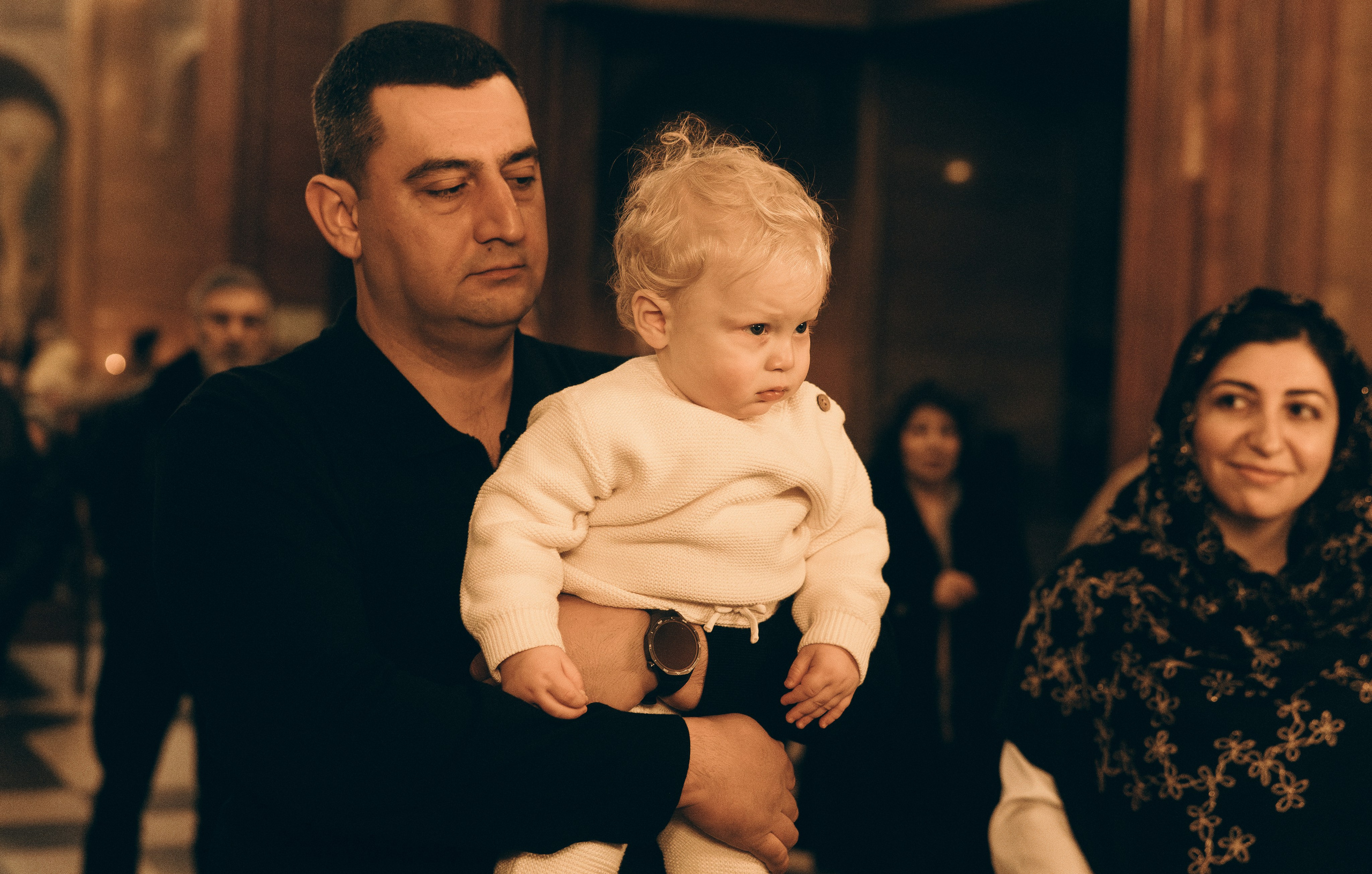 Таинство Крещения в Армянской церкви. Семейный, ньюборн фотограф, фотограф на роды в Москве, Виктория Тюльдюкова