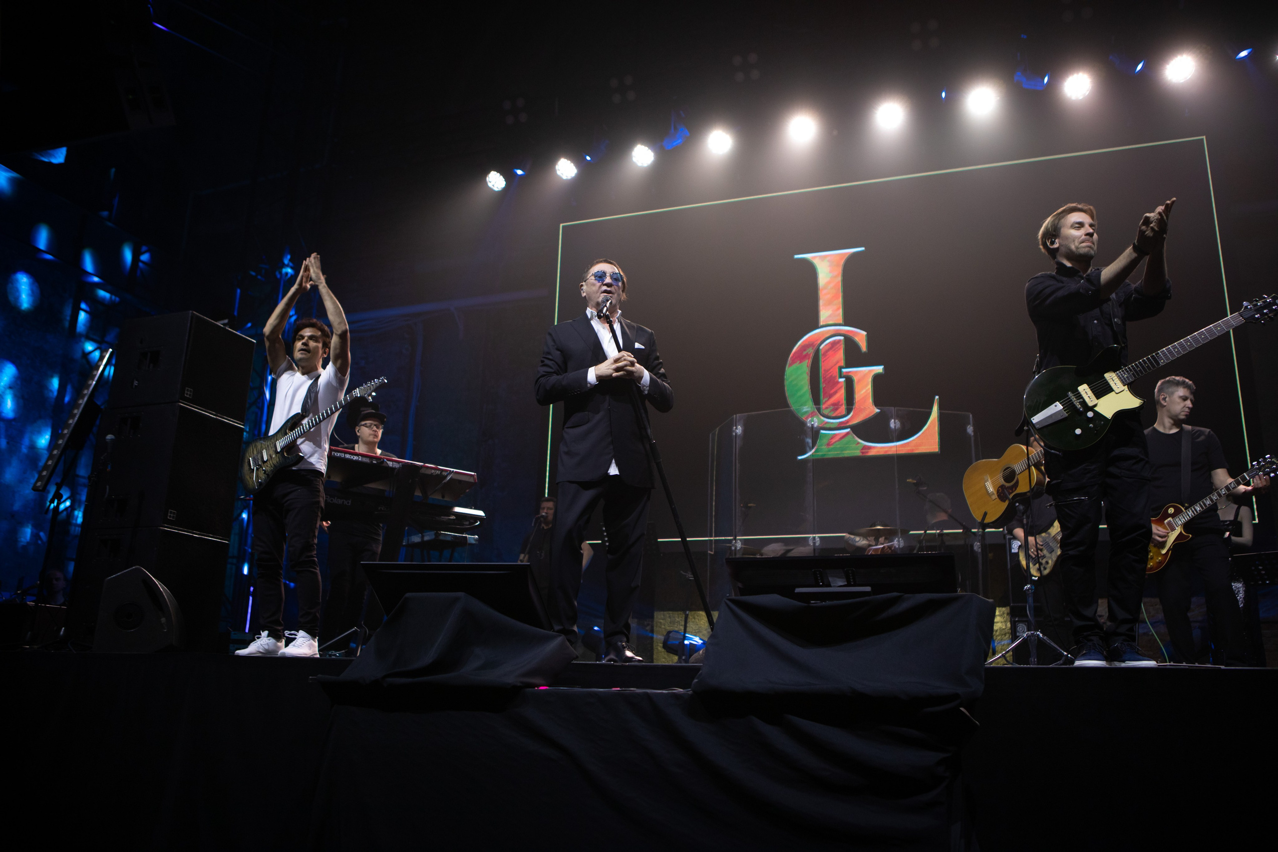 Строительная компания Л1- 32 года. Специальный гость — Григорий Лепс. Двойняшки-фотографы Анна и Анастасия в Санкт-Петербурге