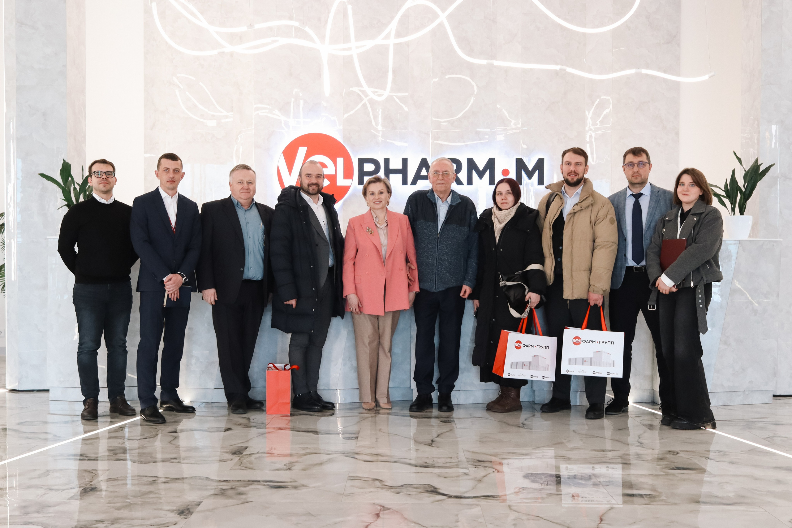 Подписание соглашения о сотрудничестве. Репортажный фотограф в Москве и Зеленограде Karina-vozd