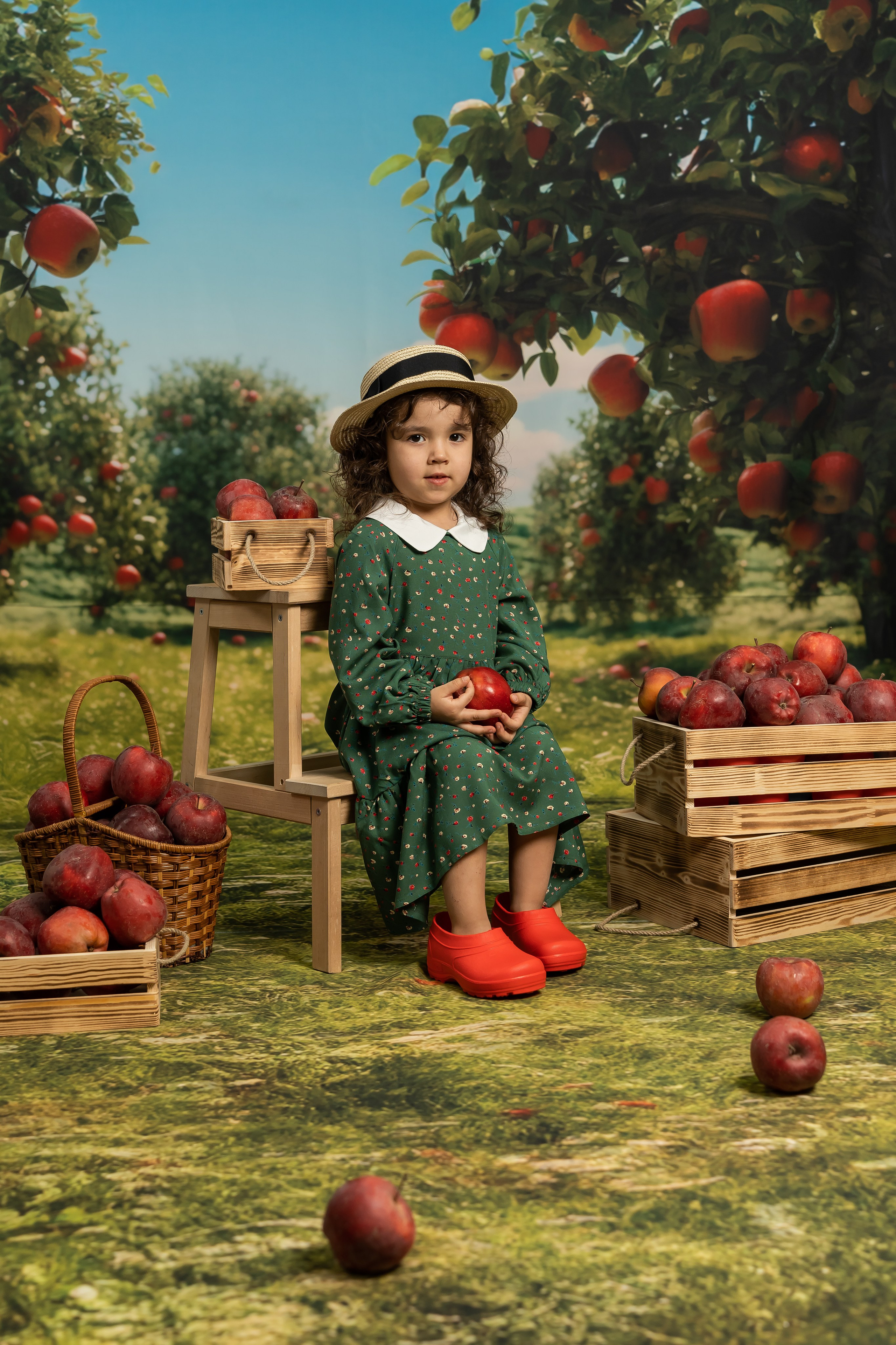 Выпускной альбом, последний звонок. Akhmadeevmedia.ru