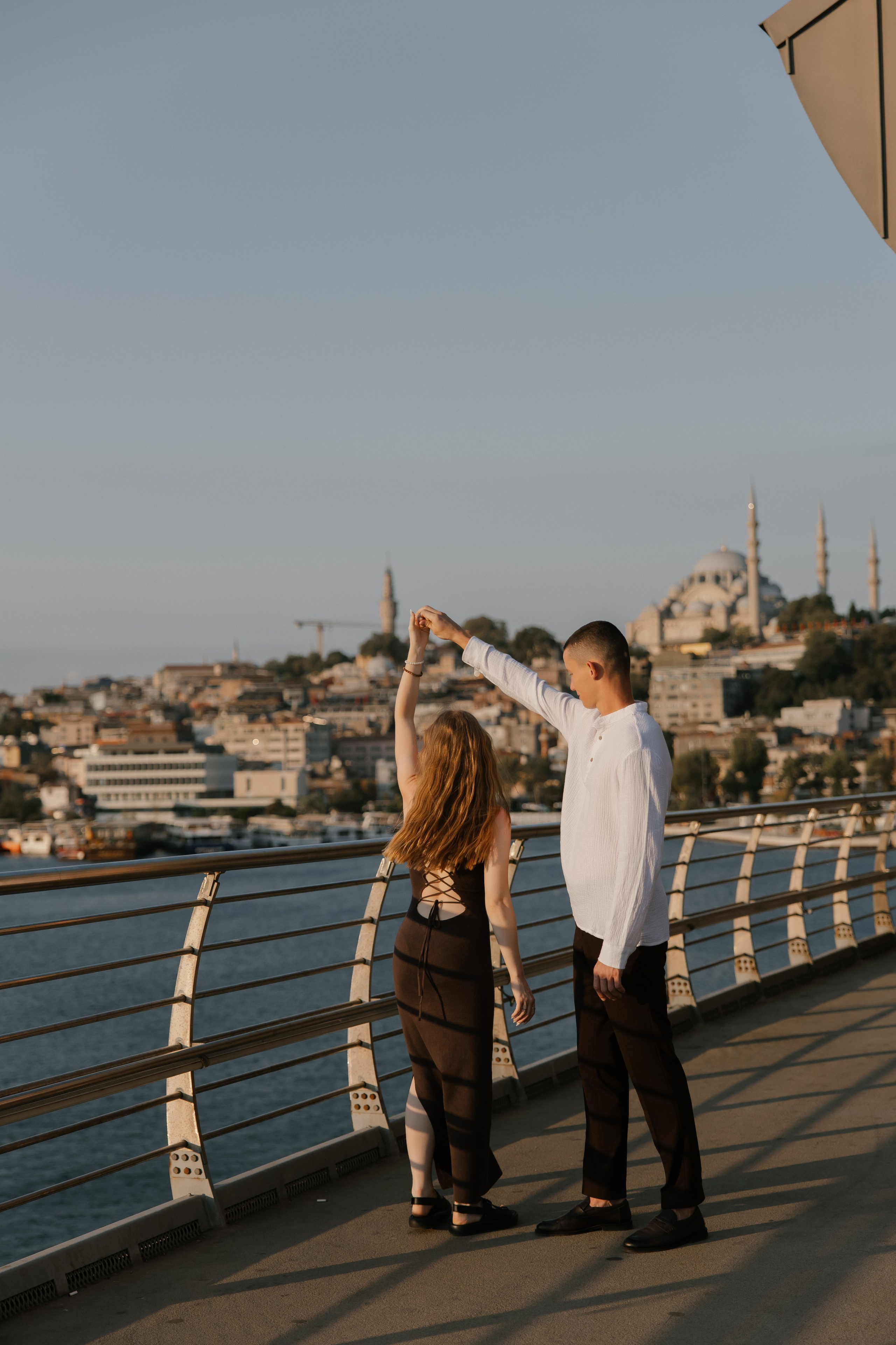 На рассвете