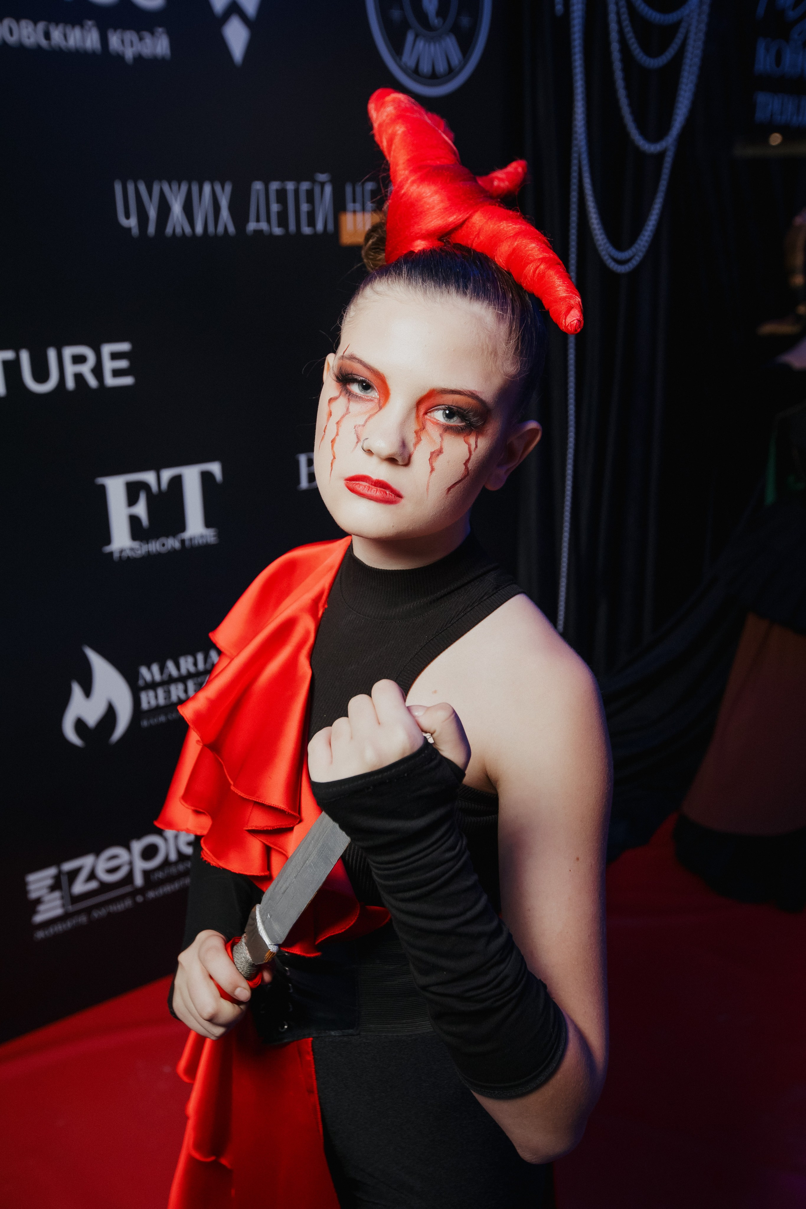 ФЭШН КОНФА. СВОИ. ФОТООТЧЕТЫ-СОБЫТИЯ-МЕСТА