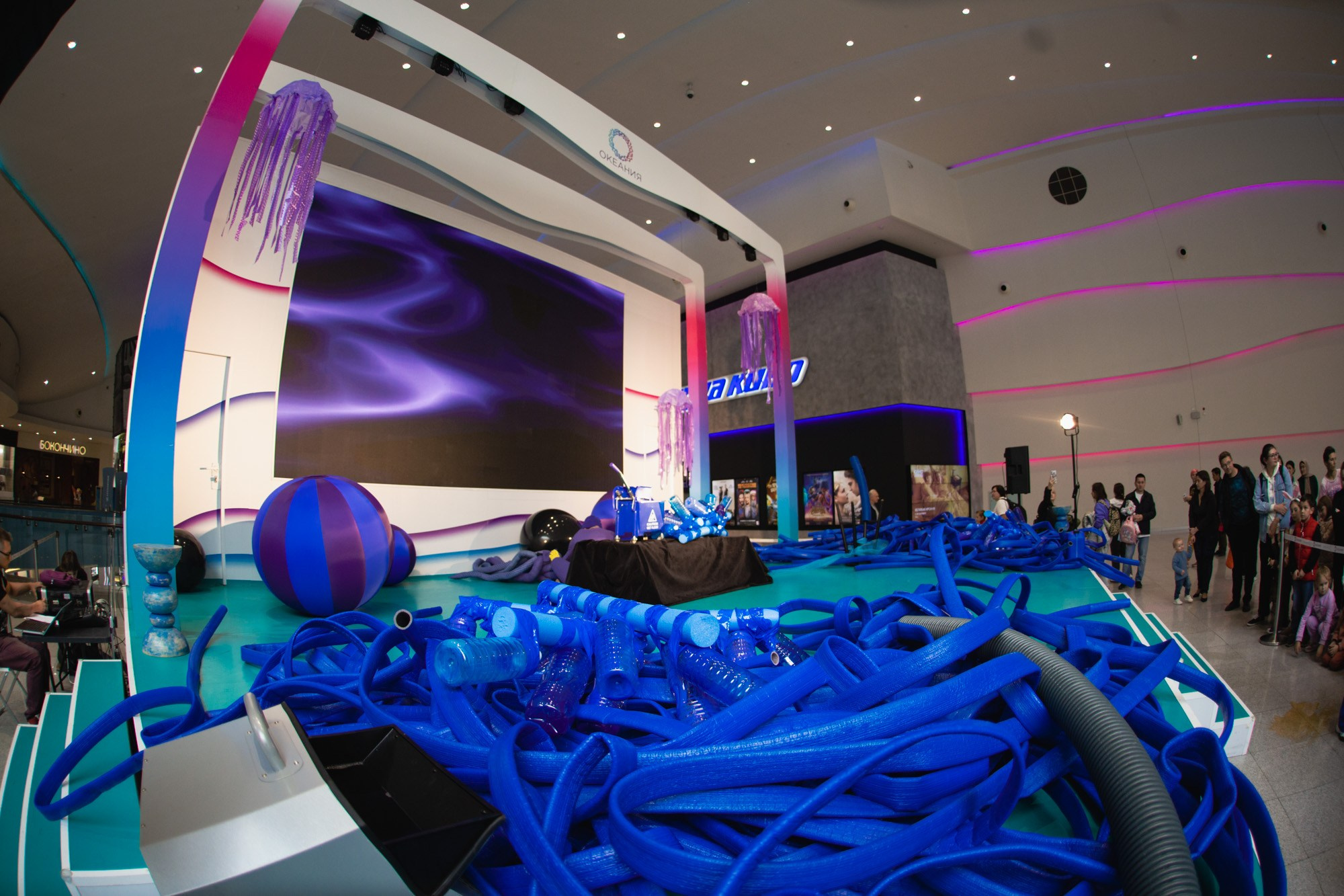 Сказка в ТЦ Океания. Репортажный и концертный фотограф в Москве Анастасия Осень