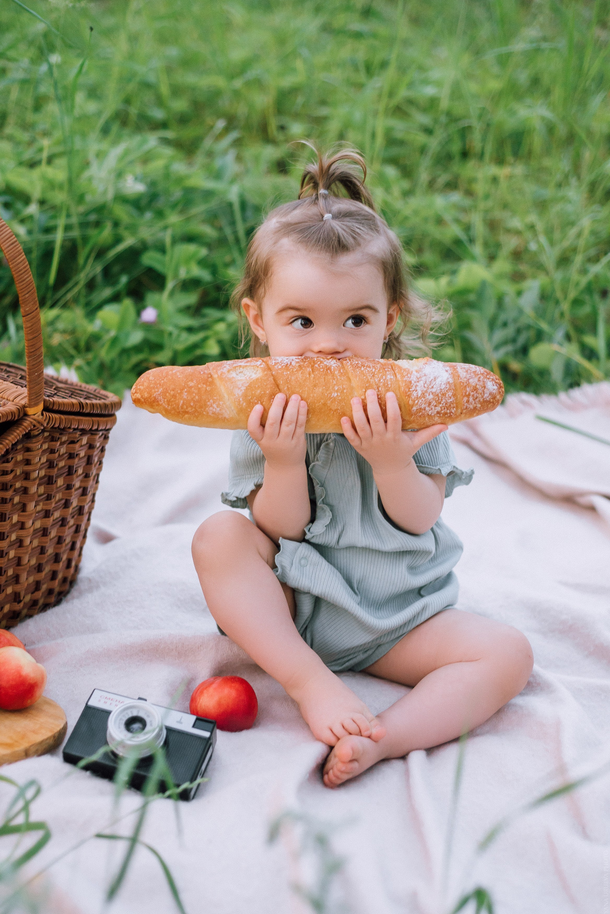 Семейная фотосессия на природе. Свадебный и контент- фотограф в Тольятти, Самаре, Москве Яна Уруева