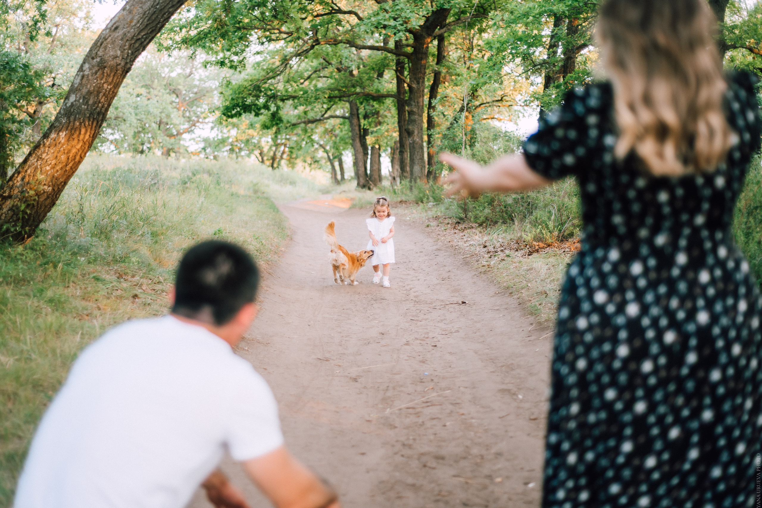 Вечерняя прогулка в лесу. Свадебный и контент- фотограф в Тольятти, Самаре, Москве Яна Уруева