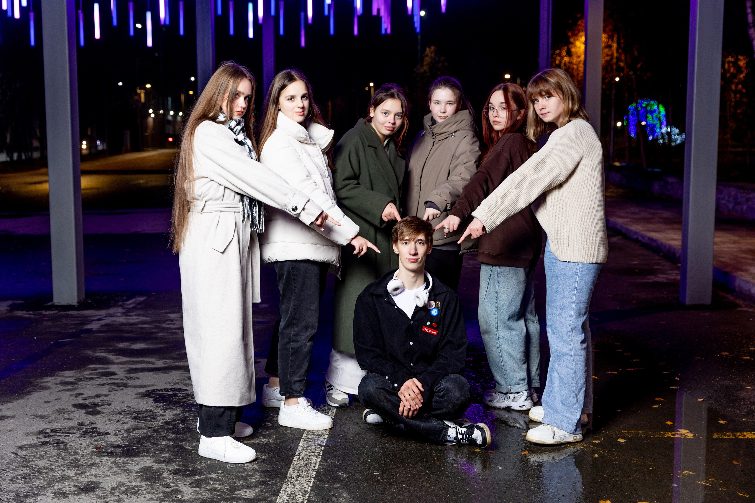 Школьники 9Г класс осень. Артём Печерин фотограф в Оленегорске