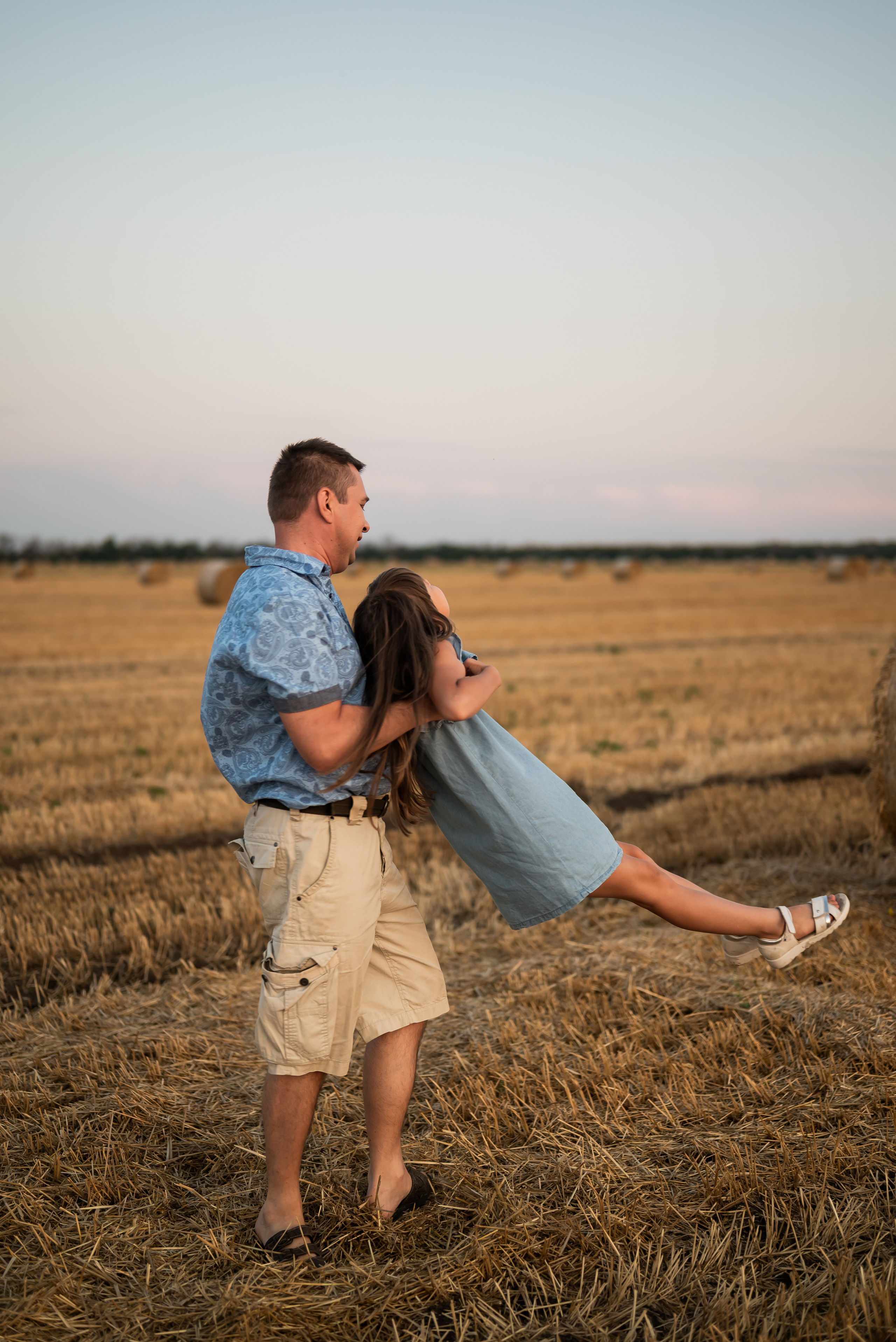 В поле. Свадебный фотограф Москва и МО Марина Мышко